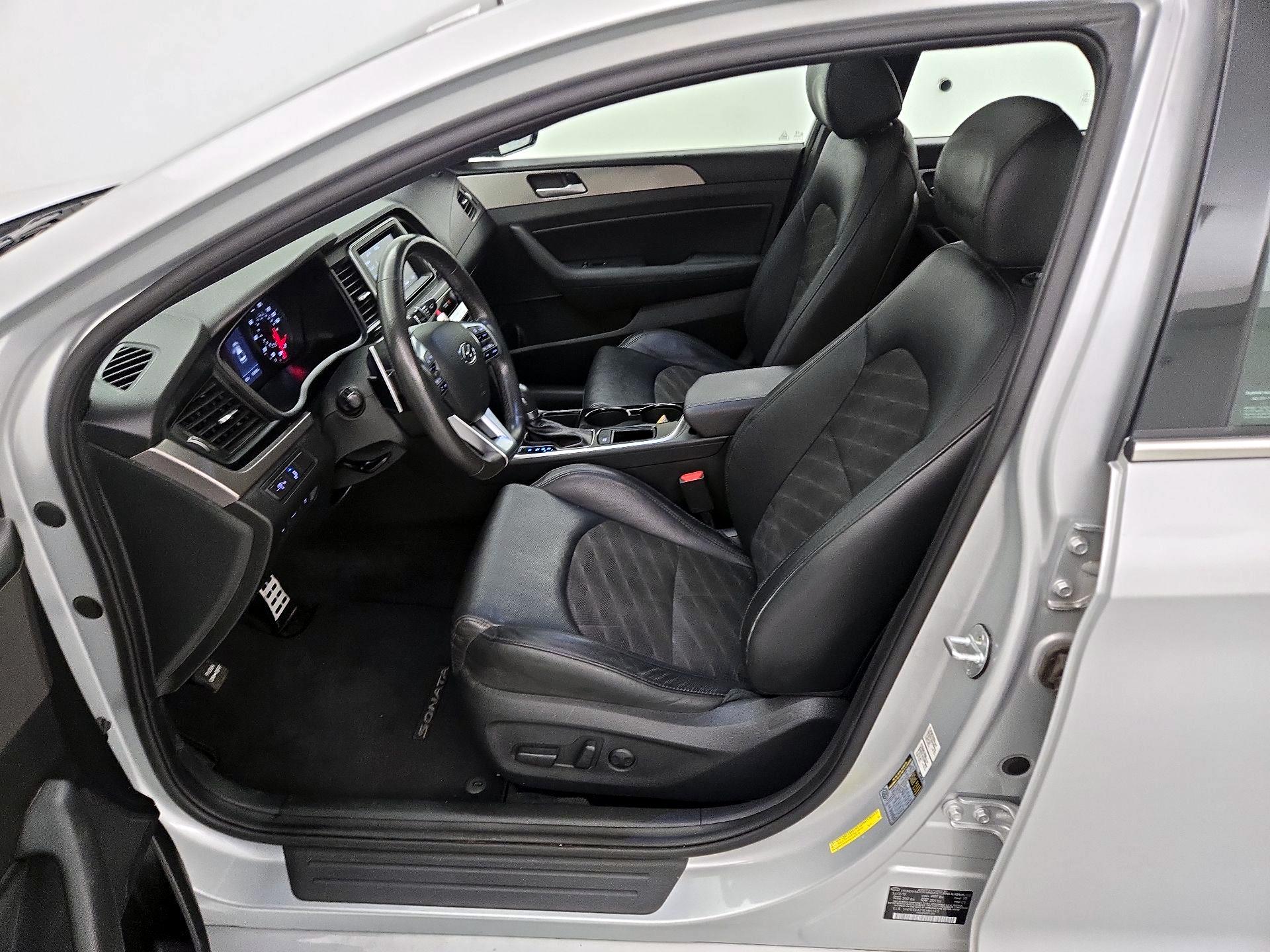 Thumbnail: 2019 Hyundai Sonata - 11