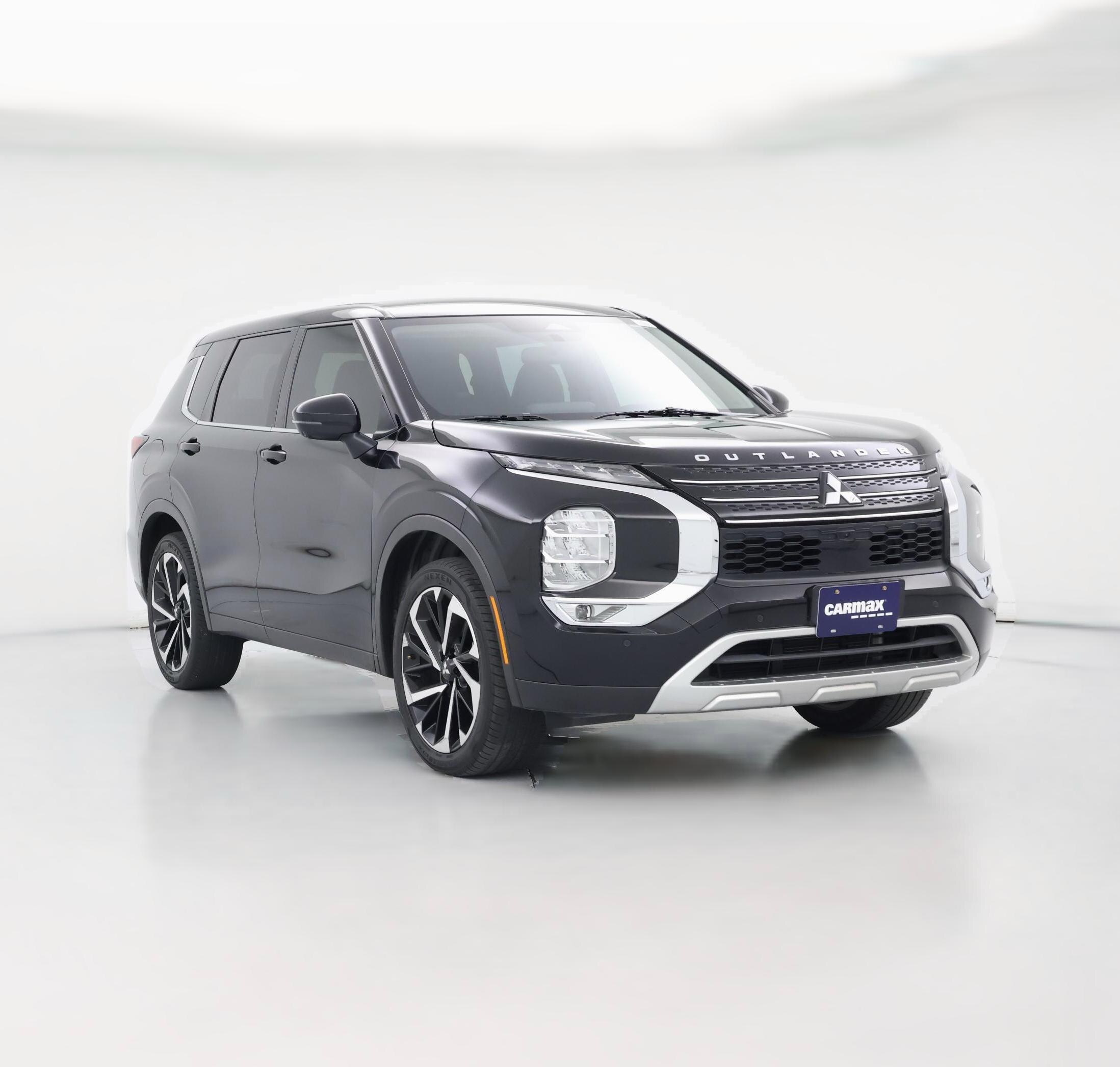 Thumbnail: 2022 Mitsubishi Outlander - 1