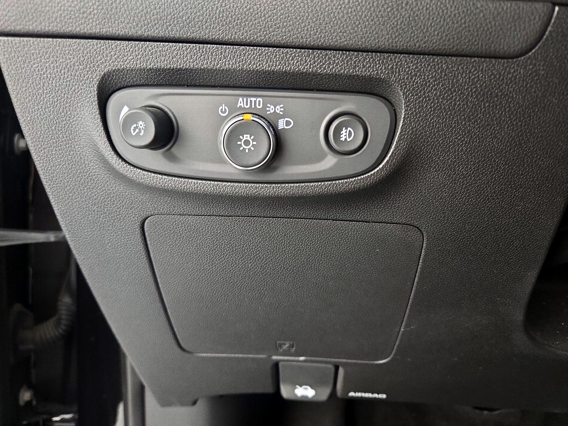 Thumbnail: 2020 Buick Encore GX - 13