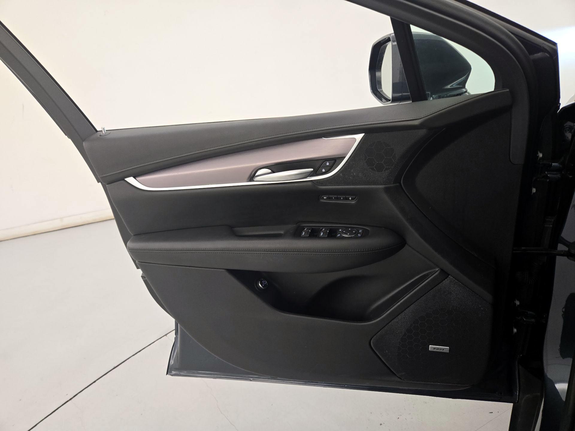 Thumbnail: 2019 Cadillac XT5 - 12