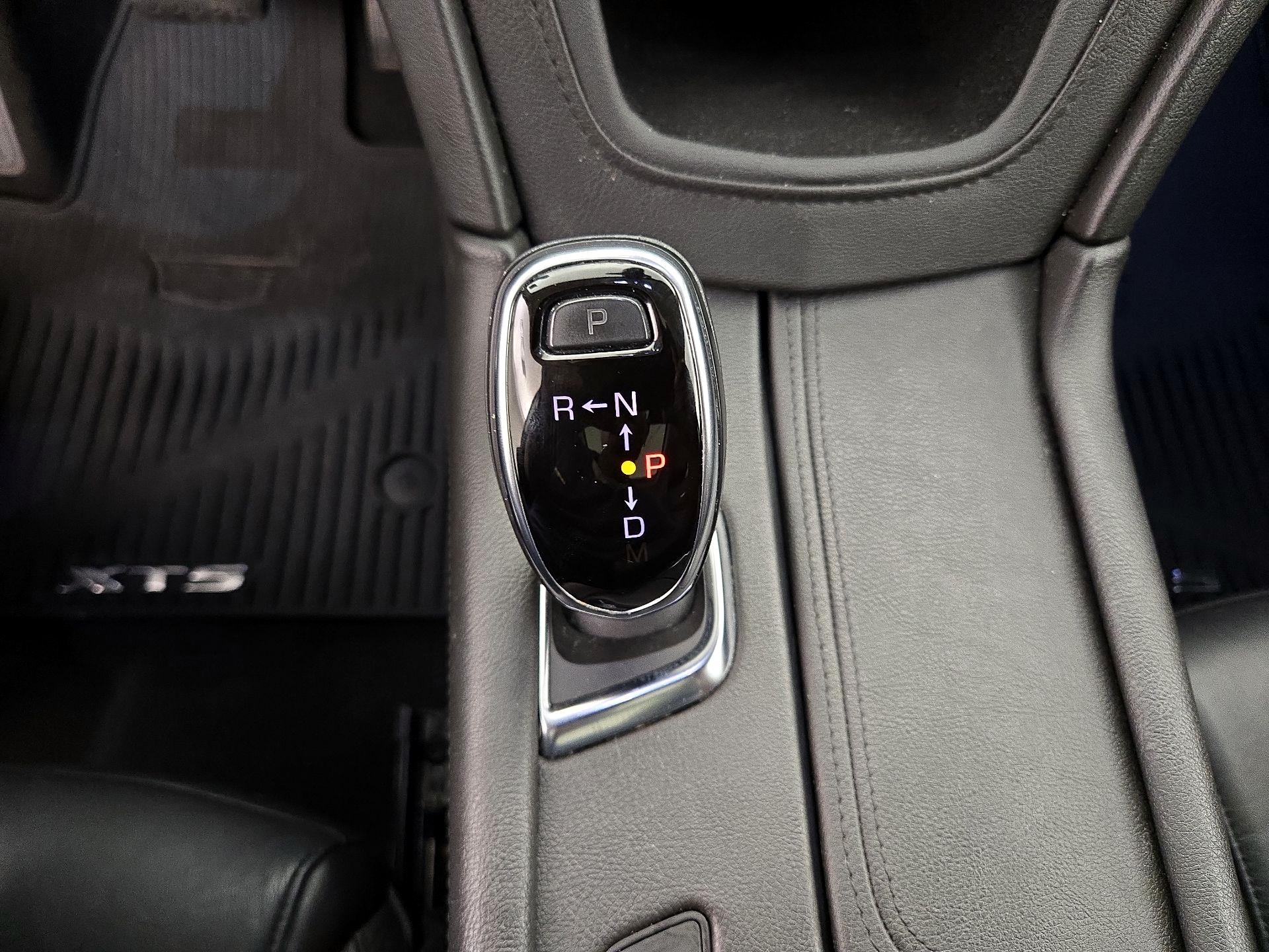 Thumbnail: 2019 Cadillac XT5 - 18