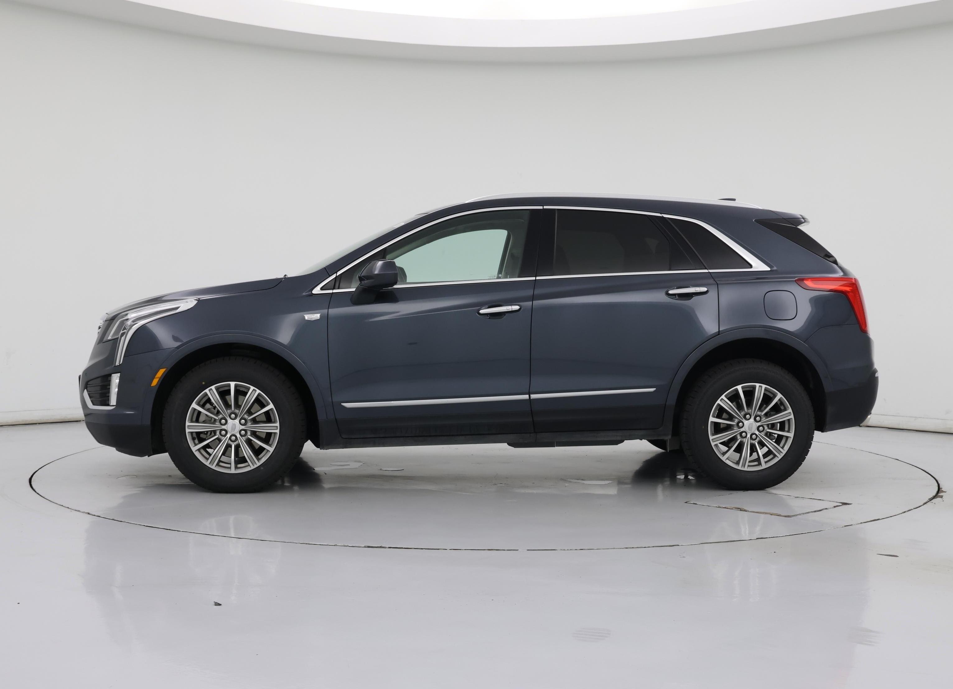 Thumbnail: 2019 Cadillac XT5 - 3