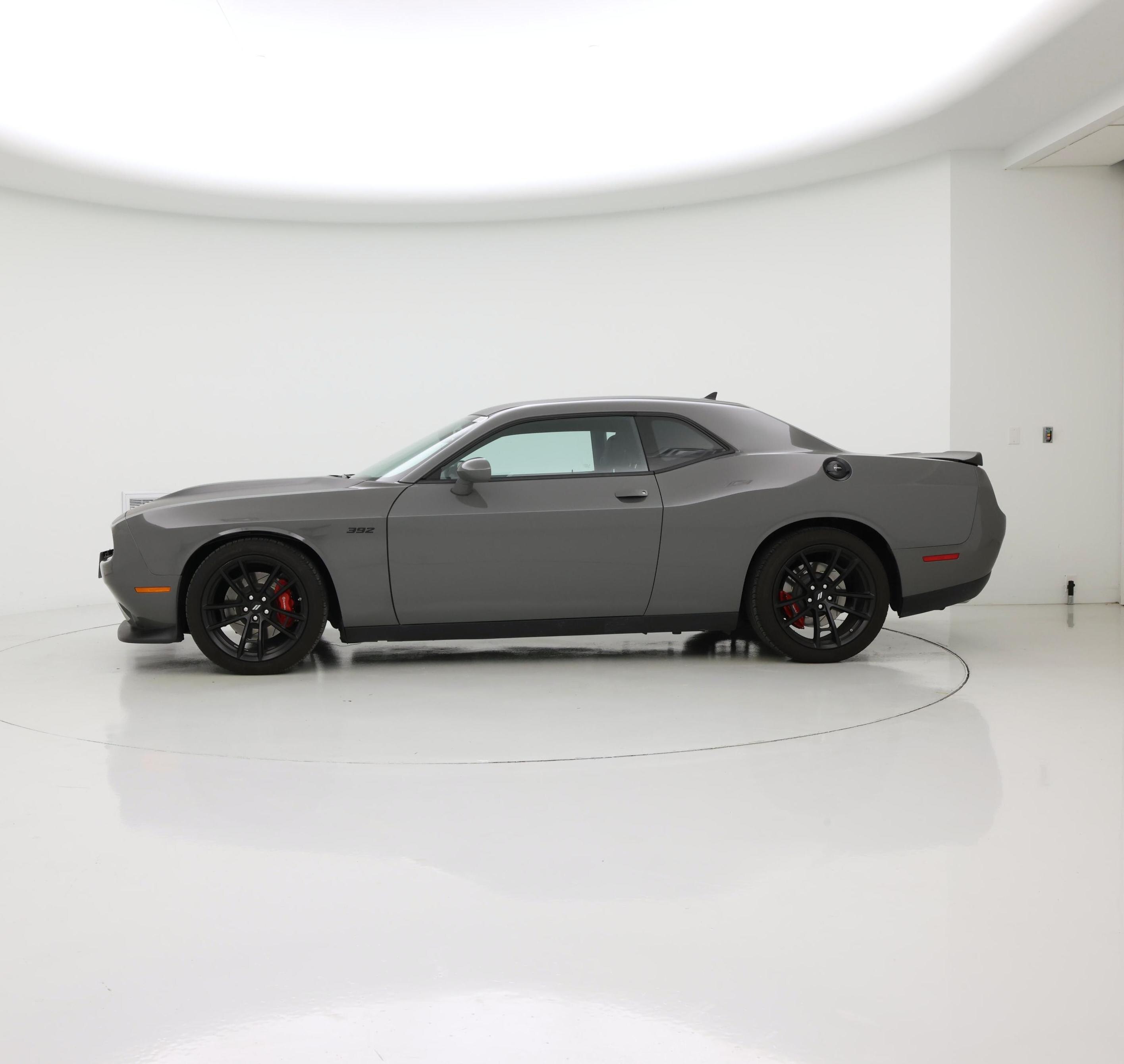 Thumbnail: 2019 Dodge Challenger - 3