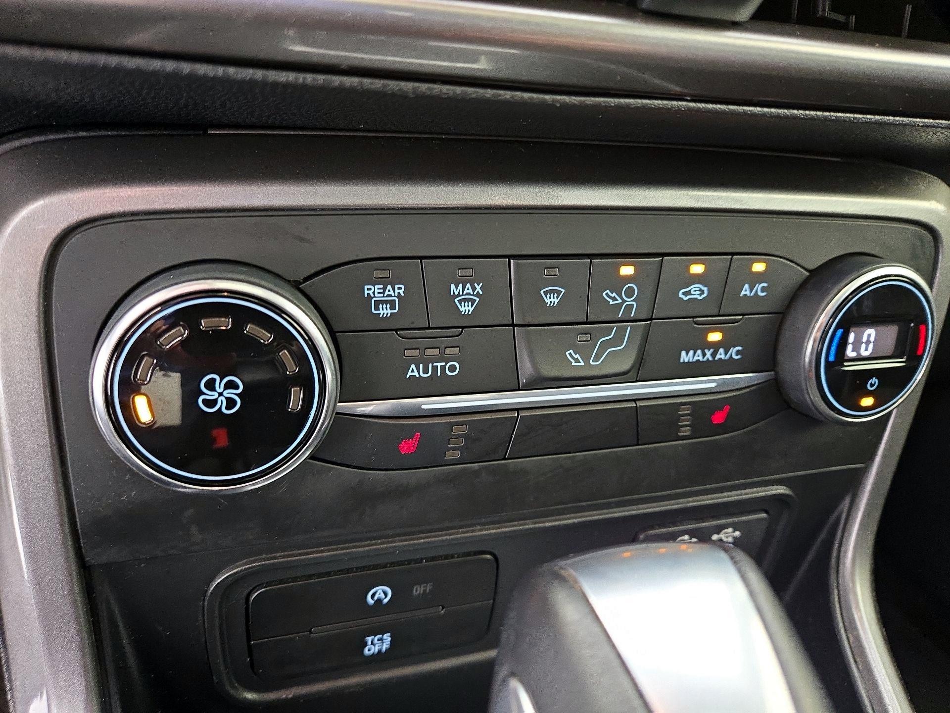 Thumbnail: 2019 Ford EcoSport - 16