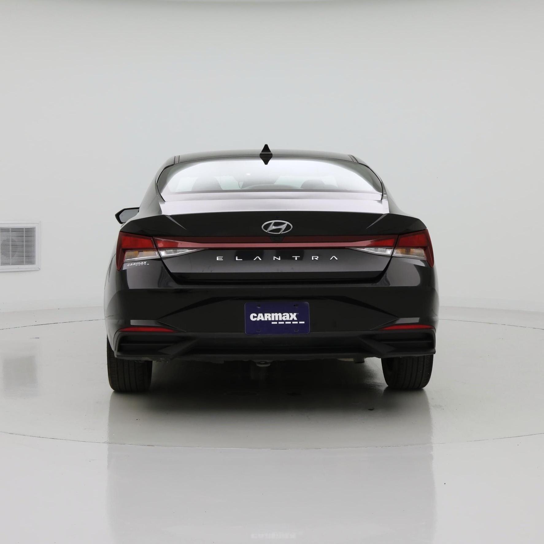 Thumbnail: 2023 Hyundai Elantra - 6