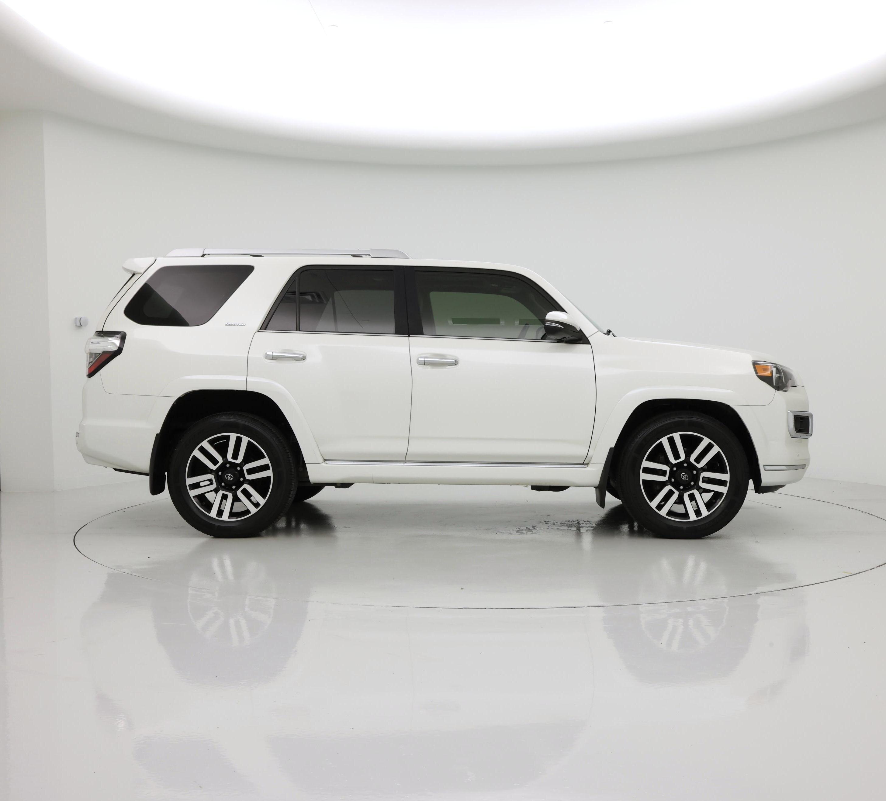 Thumbnail: 2019 Toyota 4Runner - 7