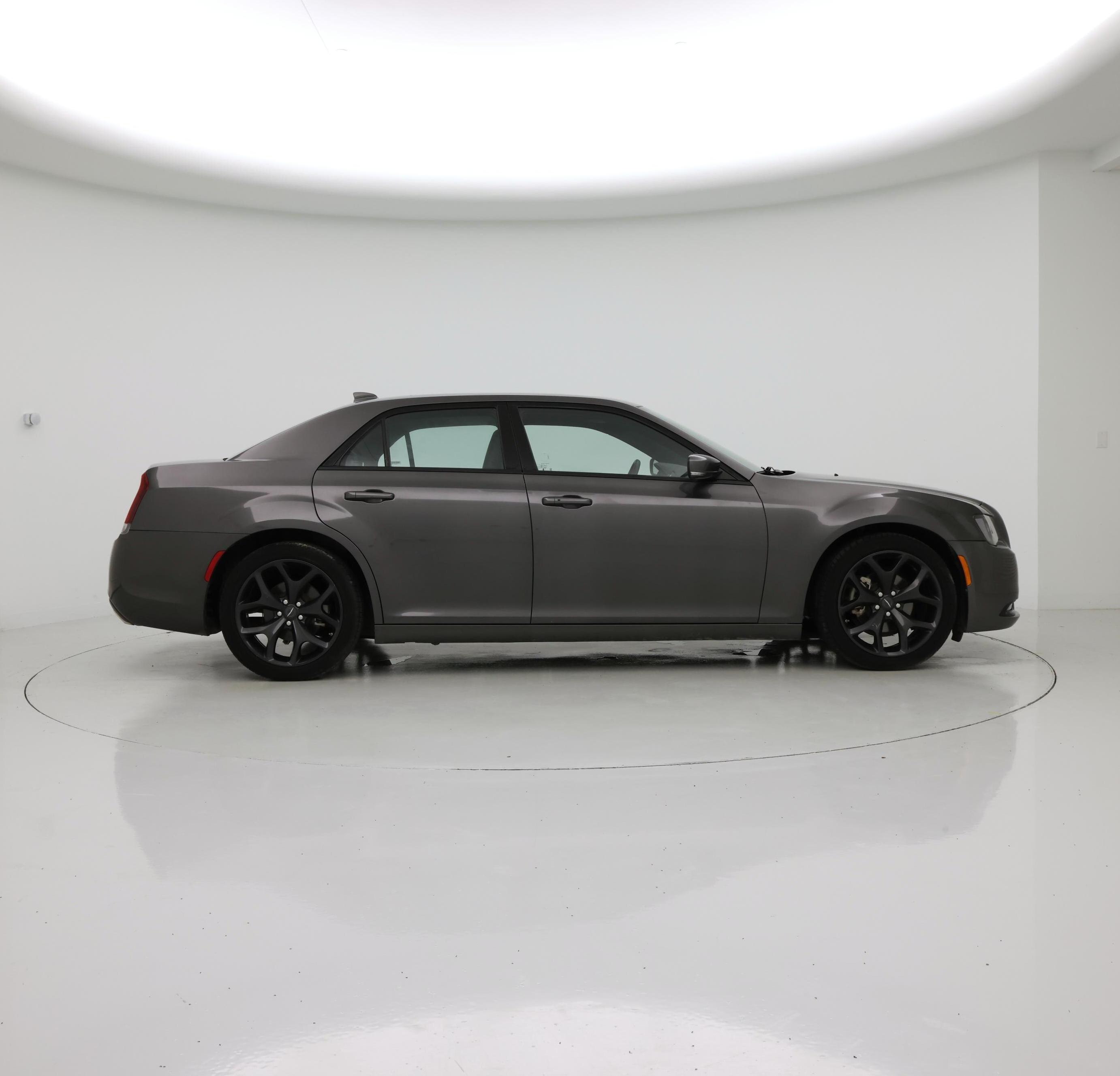 Thumbnail: 2022 Chrysler 300 - 7