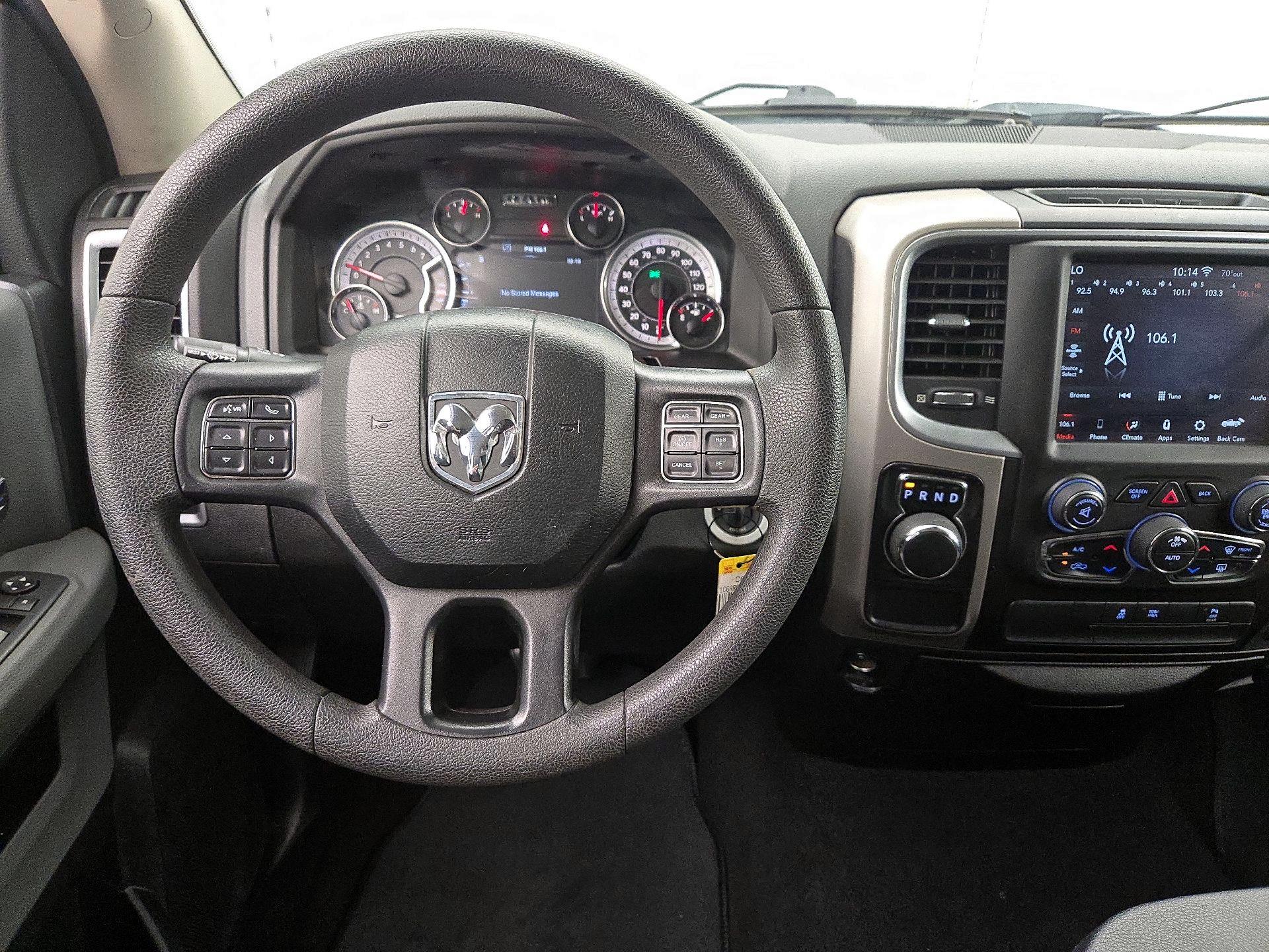 Thumbnail: 2019 RAM 1500 Classic - 10