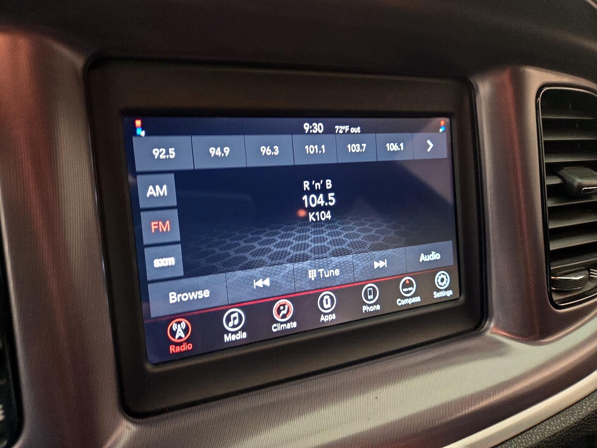 Thumbnail: 2020 Dodge Charger - 15