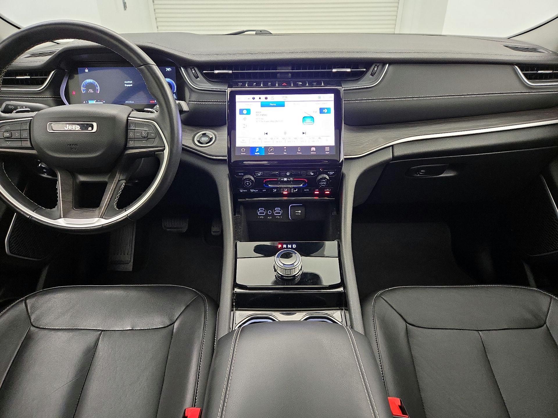 Thumbnail: 2022 Jeep Grand Cherokee - 9