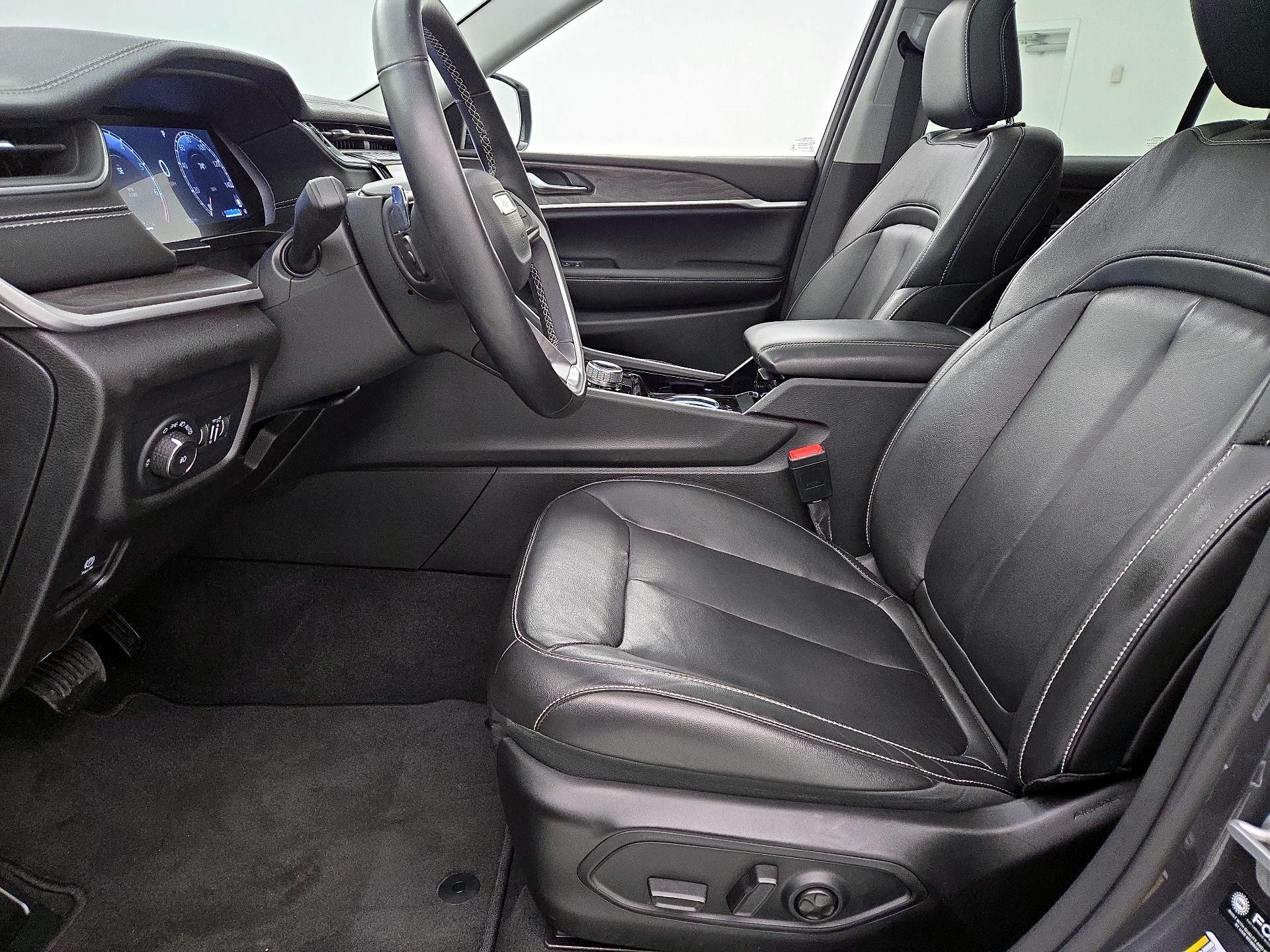 Thumbnail: 2022 Jeep Grand Cherokee - 11
