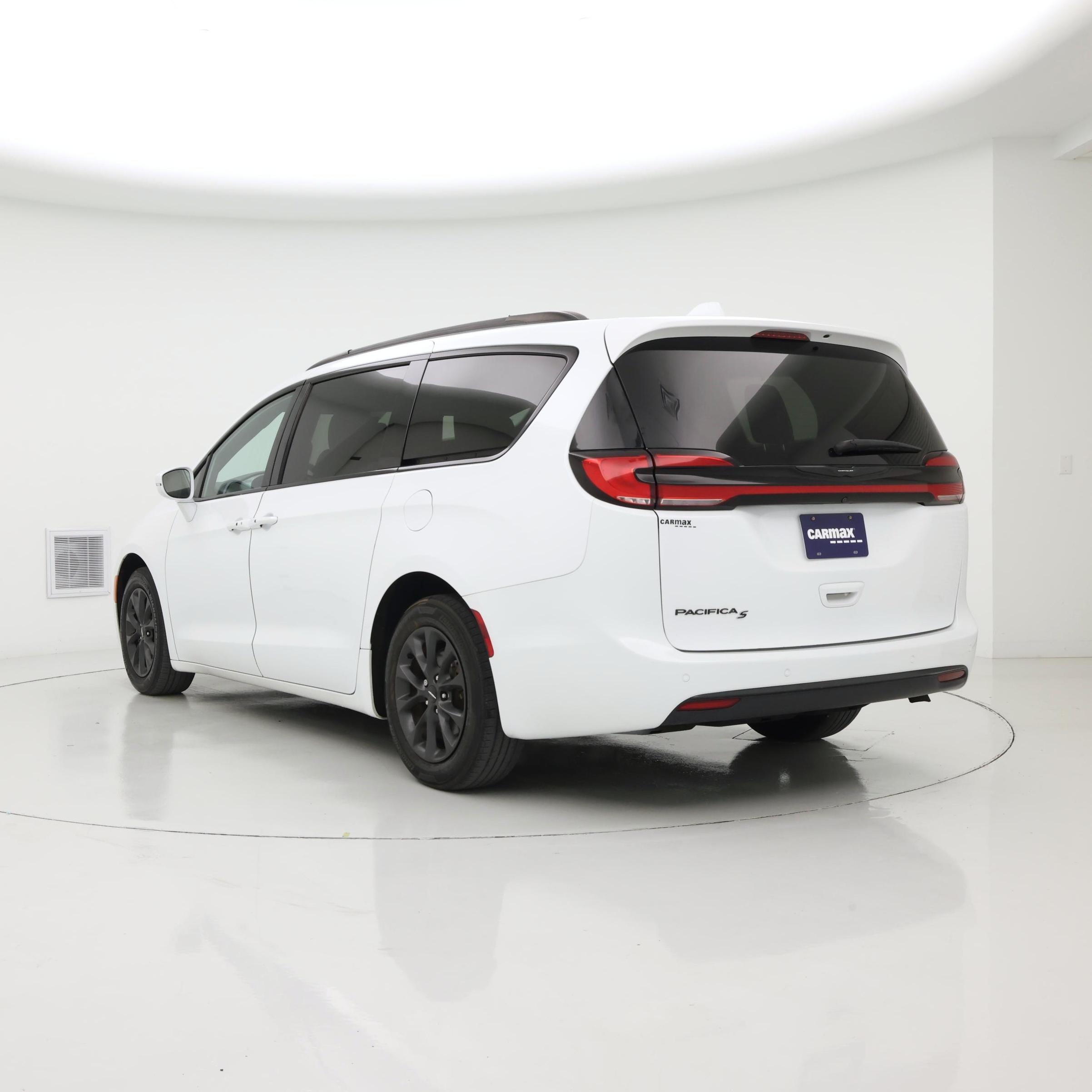 Thumbnail: 2021 Chrysler Pacifica - 2