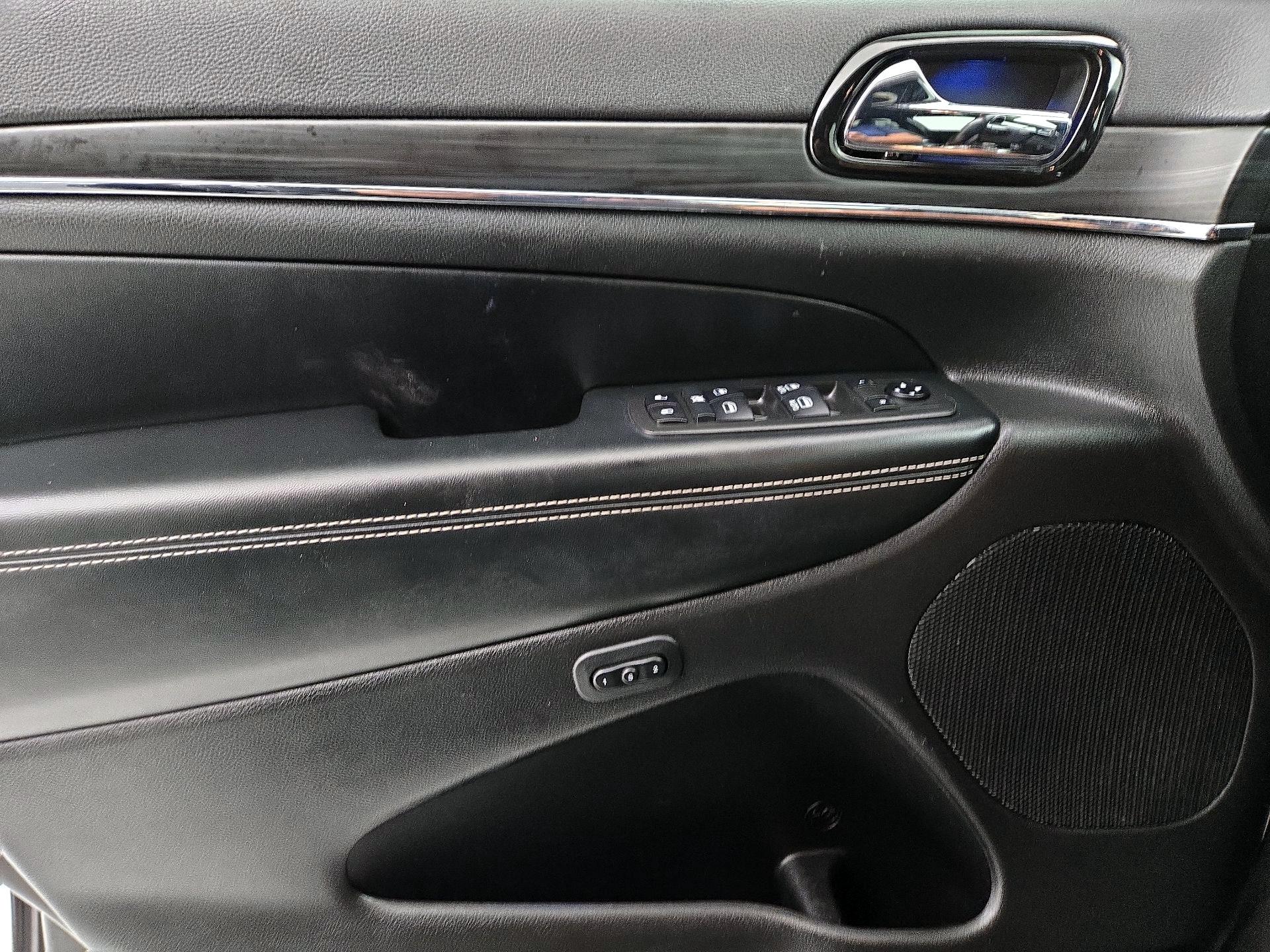 Thumbnail: 2021 Jeep Grand Cherokee - 12
