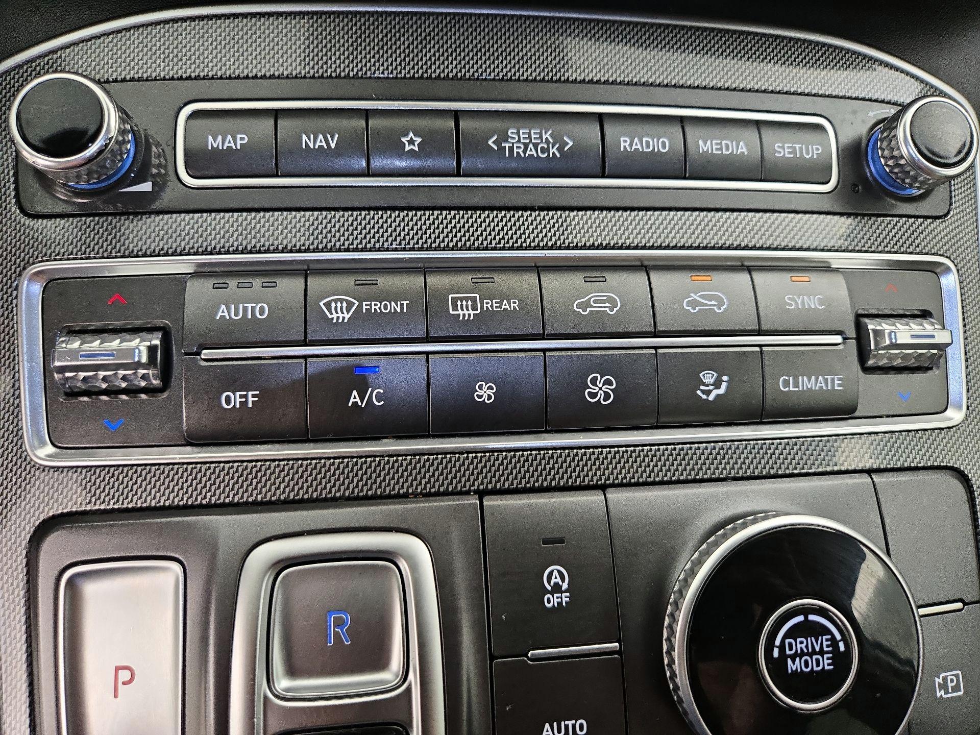 Thumbnail: 2022 Hyundai Santa Fe - 15