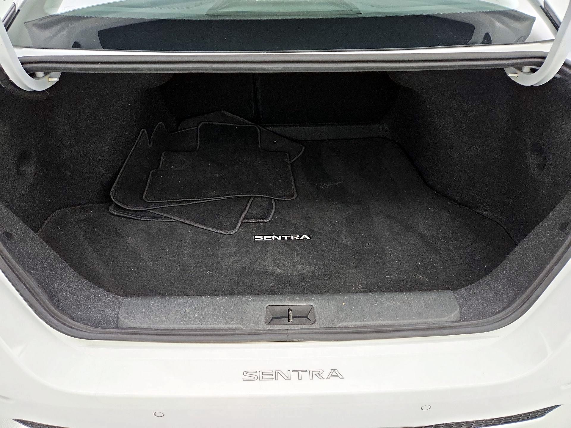 Thumbnail: 2021 Nissan Sentra - 20