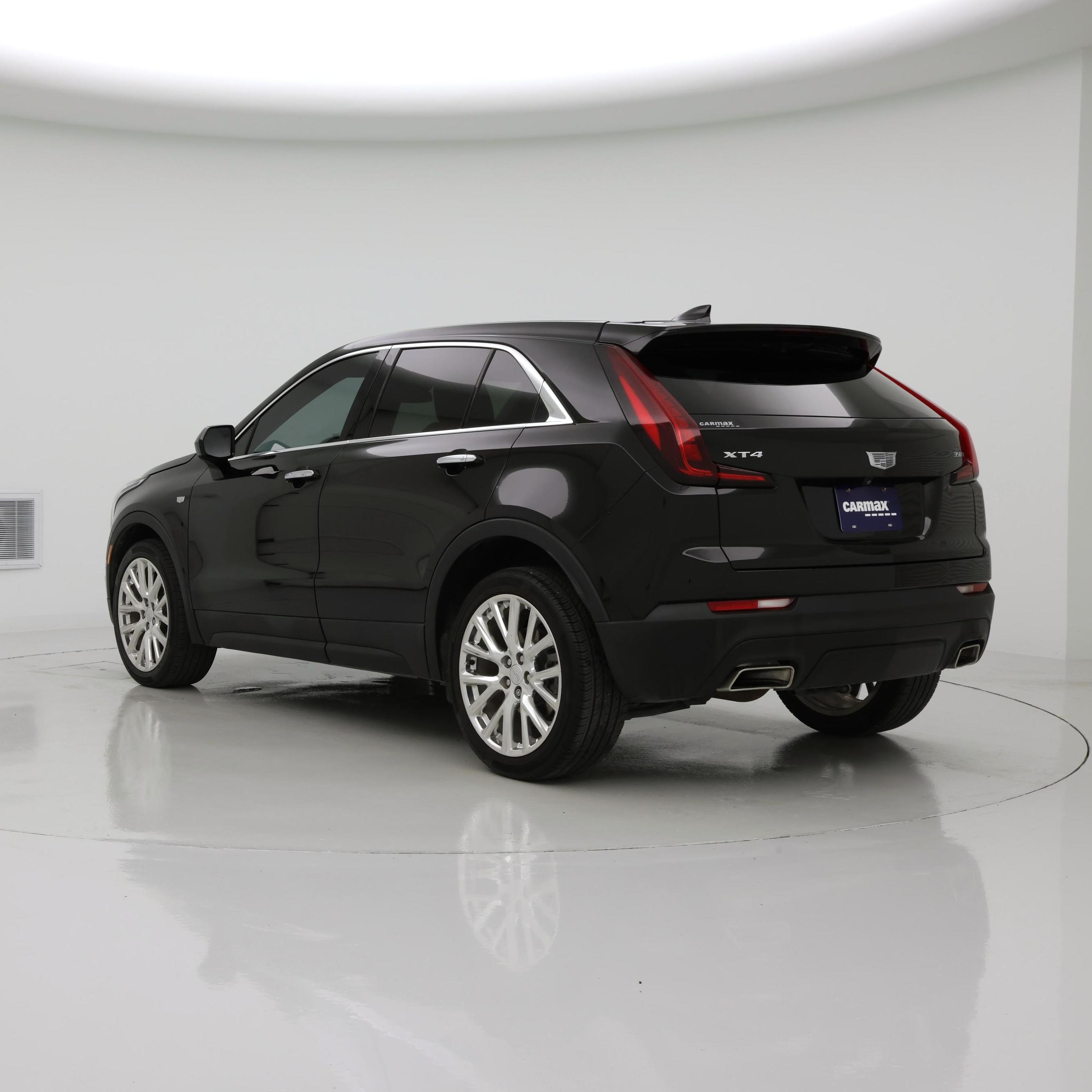 Thumbnail: 2022 Cadillac XT4 - 2