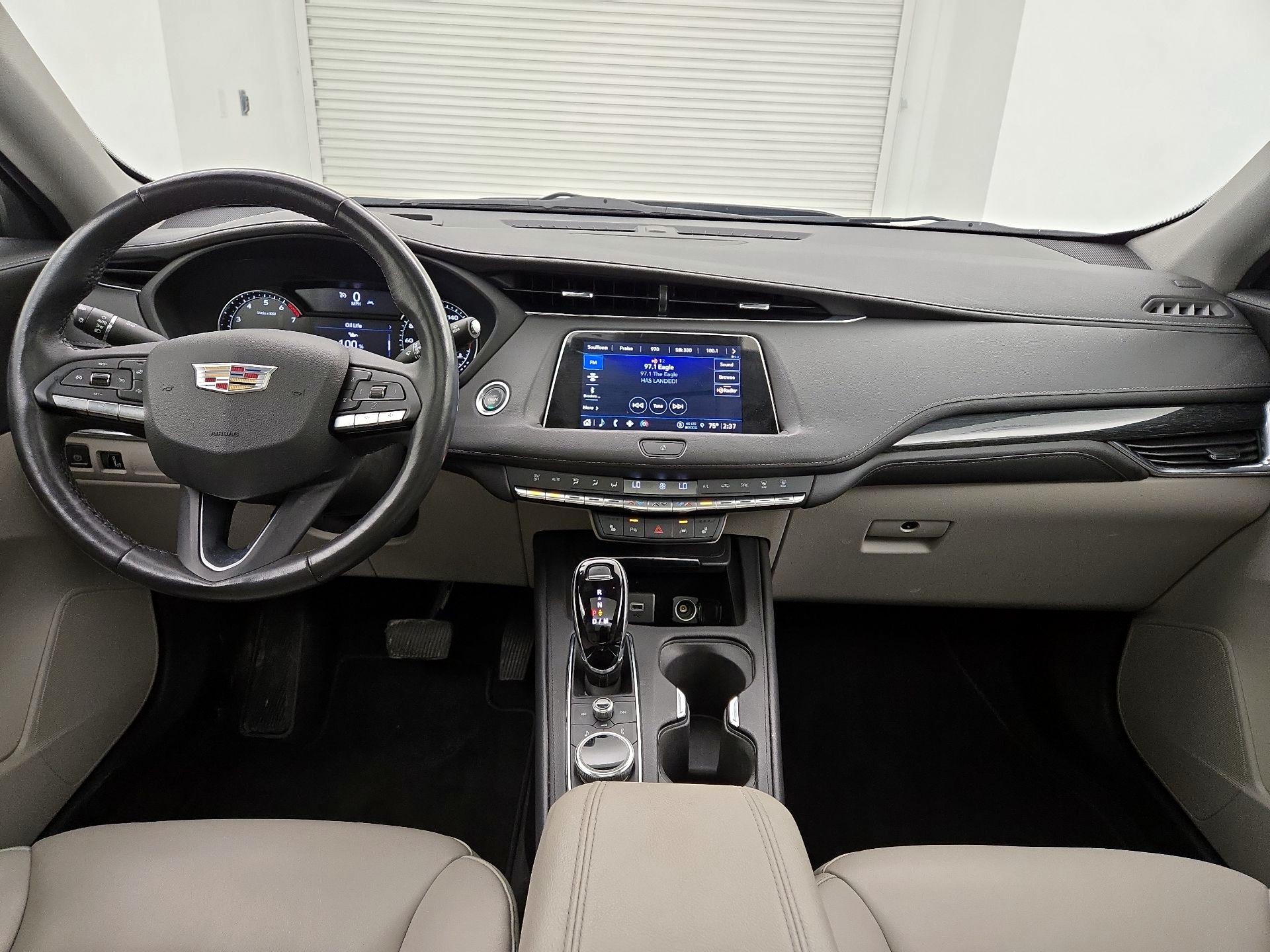 Thumbnail: 2023 Cadillac XT4 - 9