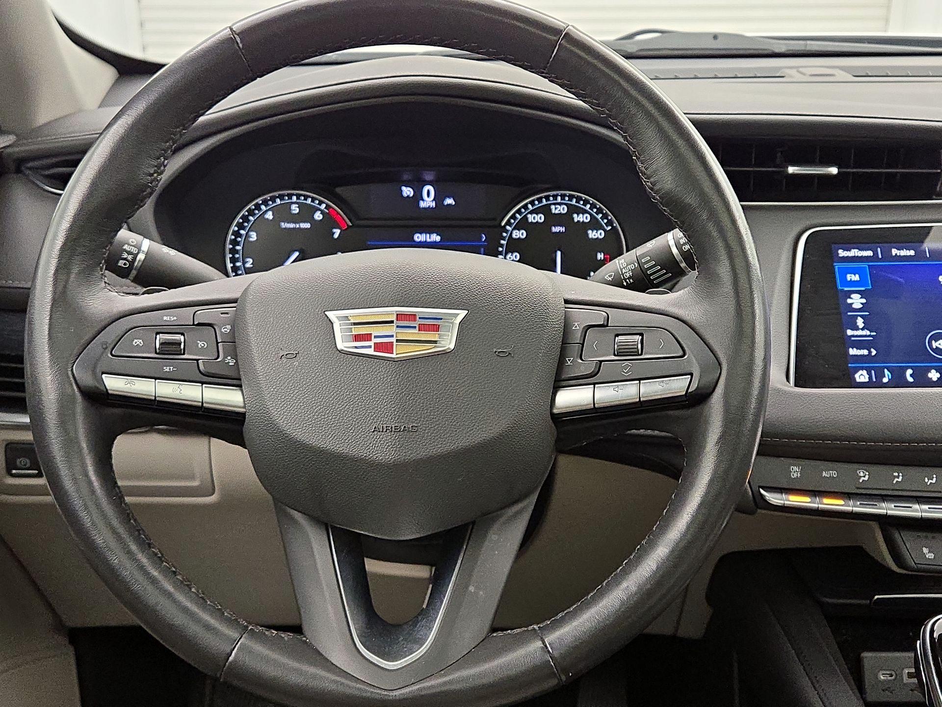 Thumbnail: 2023 Cadillac XT4 - 10