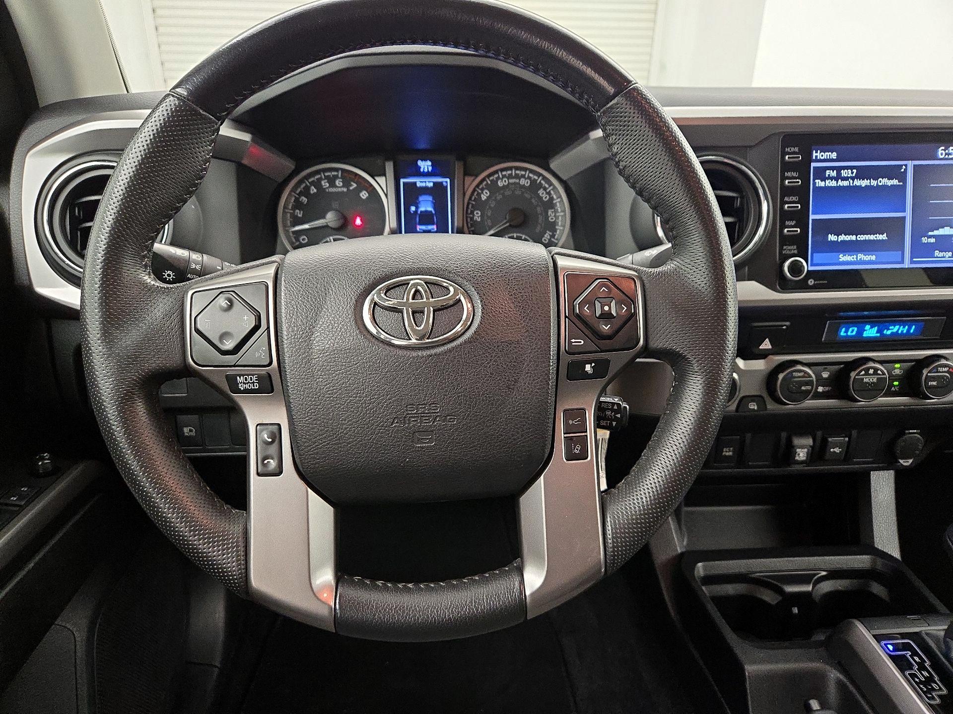 Thumbnail: 2022 Toyota Tacoma - 10