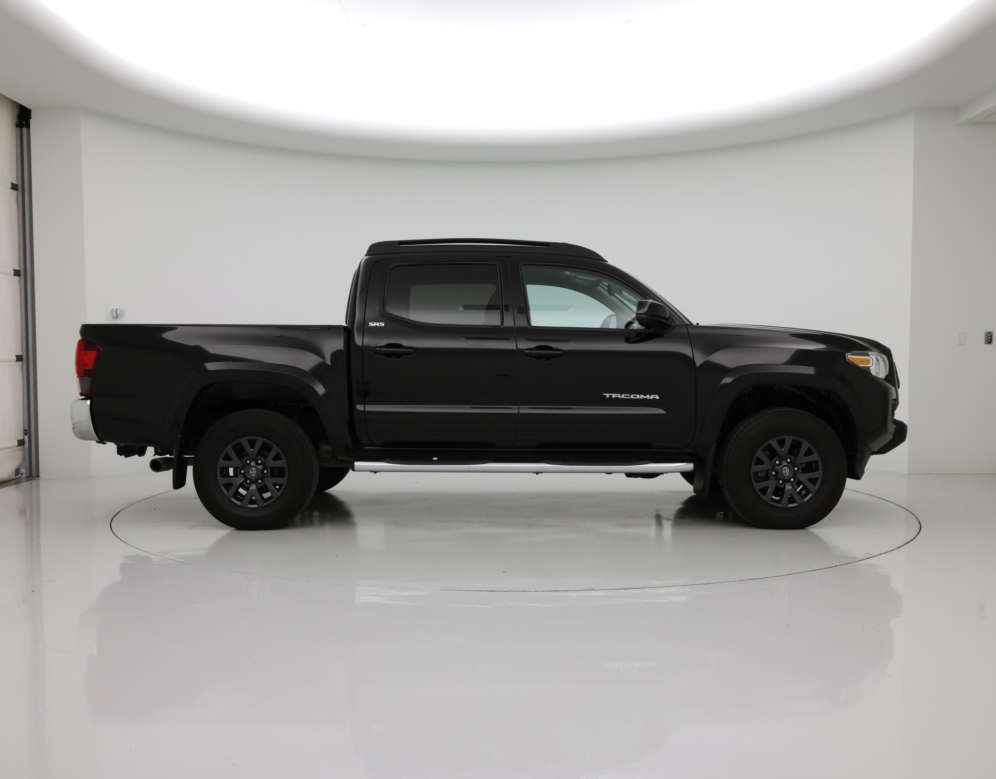 Thumbnail: 2022 Toyota Tacoma - 7