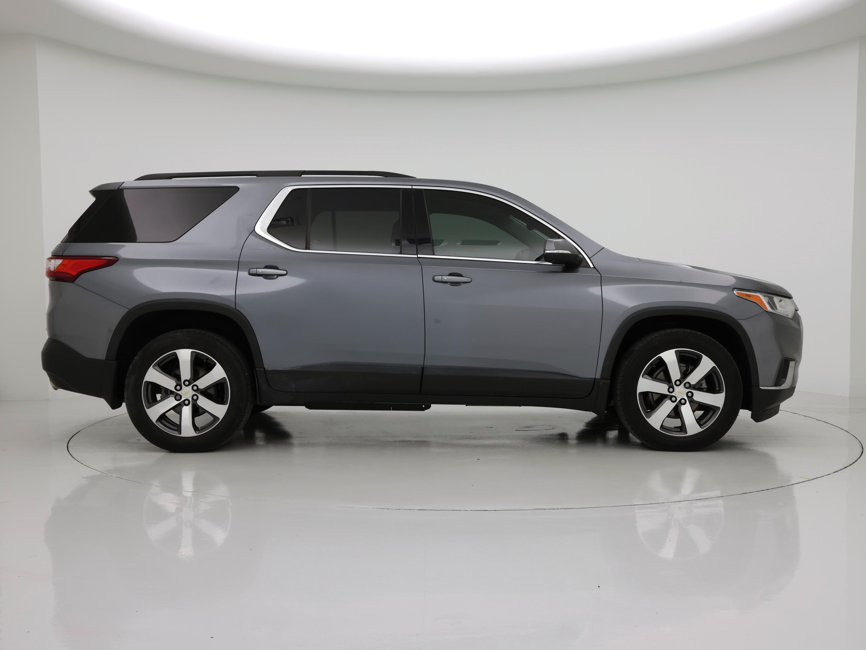 Thumbnail: 2021 Chevrolet Traverse - 7
