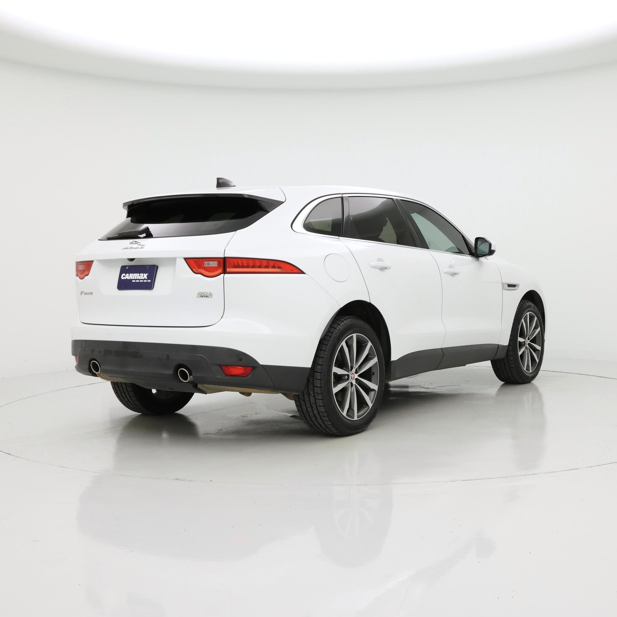 Thumbnail: 2020 Jaguar F-Pace - 8