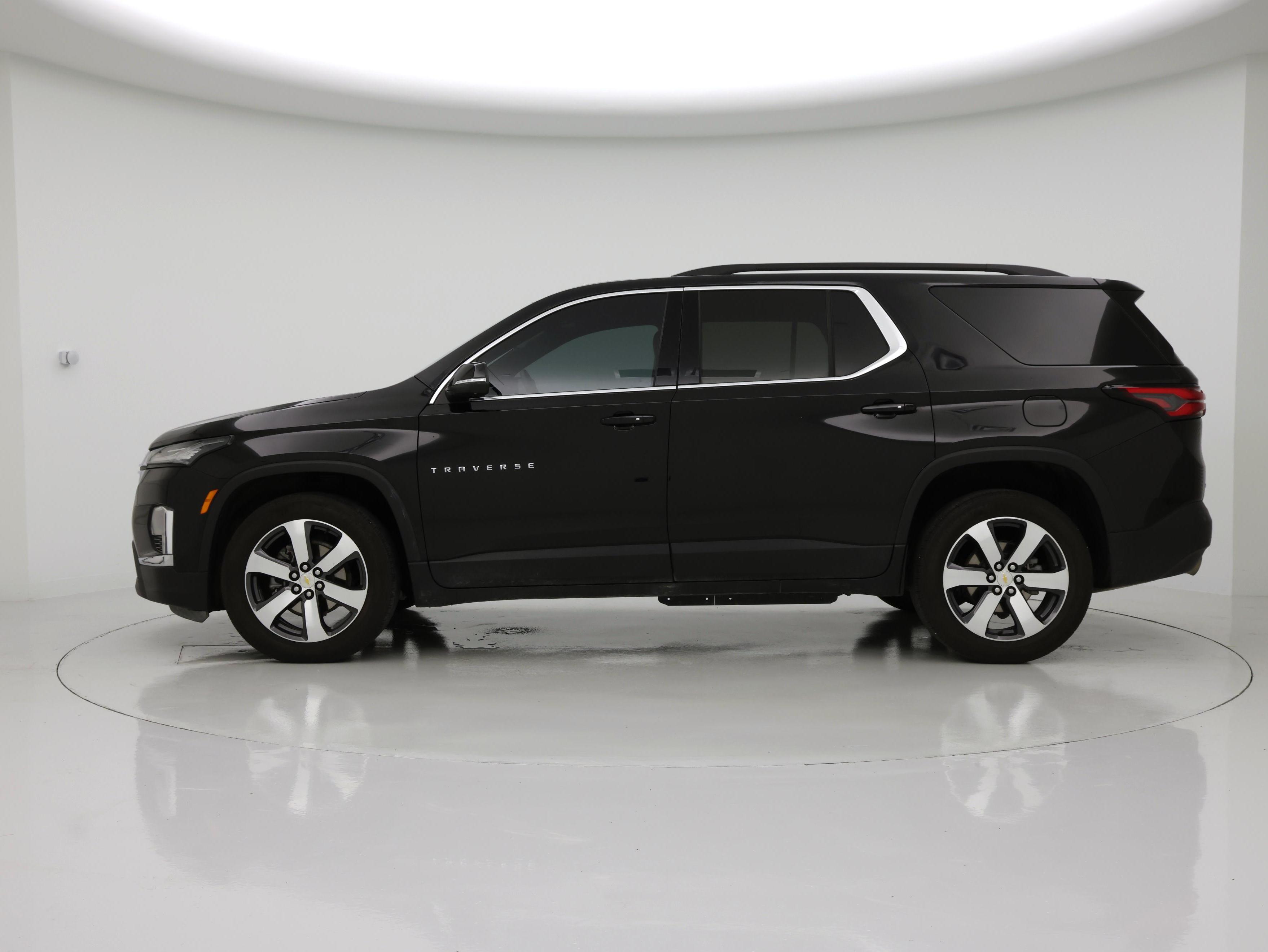 Thumbnail: 2023 Chevrolet Traverse - 3