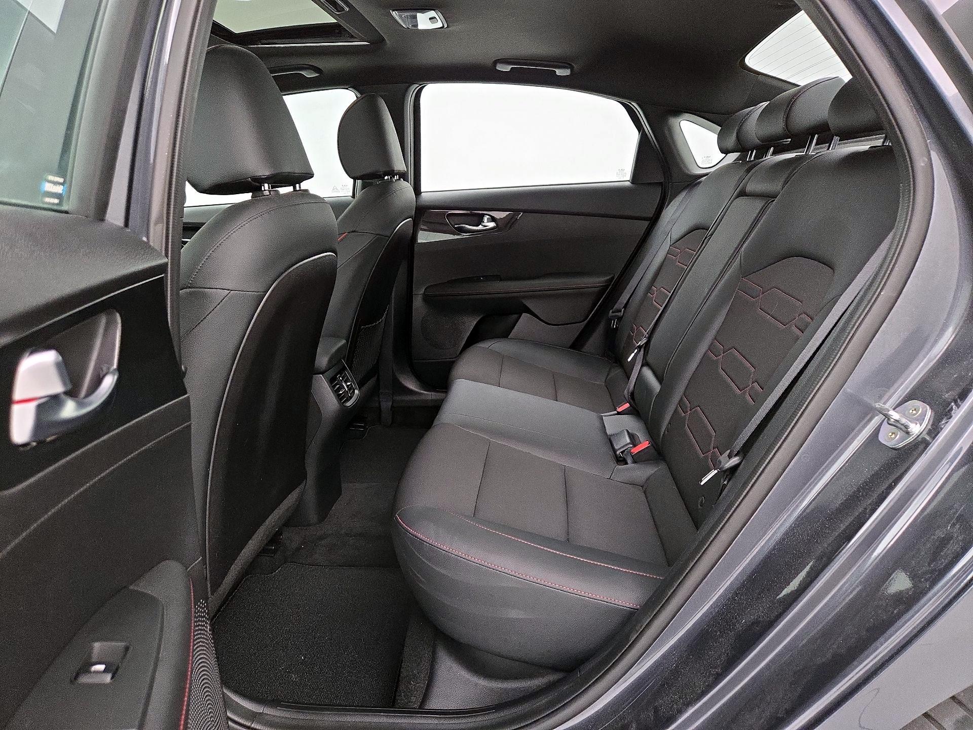 Thumbnail: 2021 Kia Forte - 20