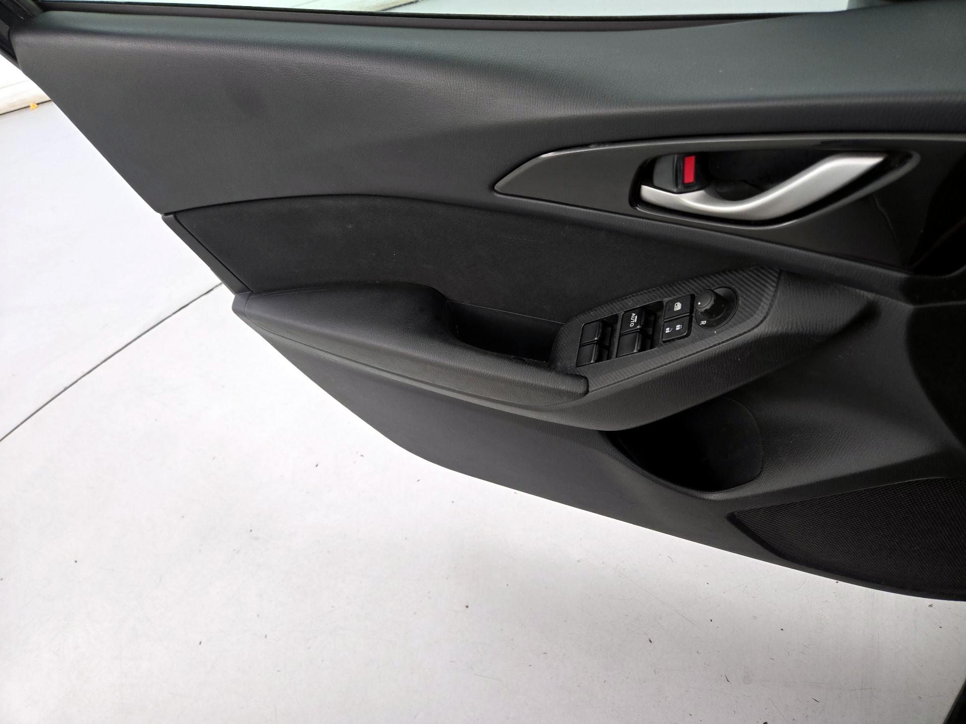 Thumbnail: 2014 Mazda Mazda3 - 12