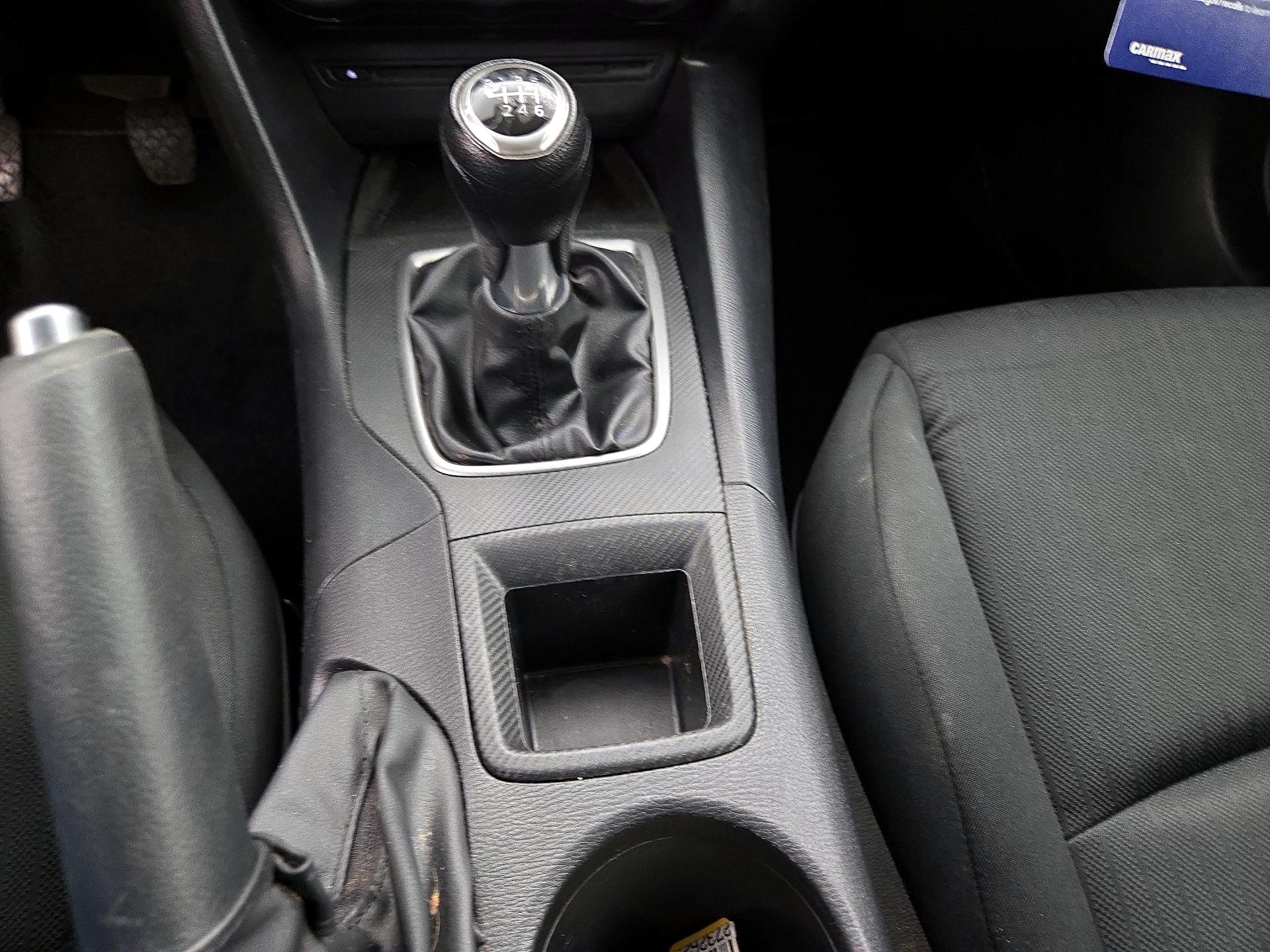 Thumbnail: 2014 Mazda Mazda3 - 16