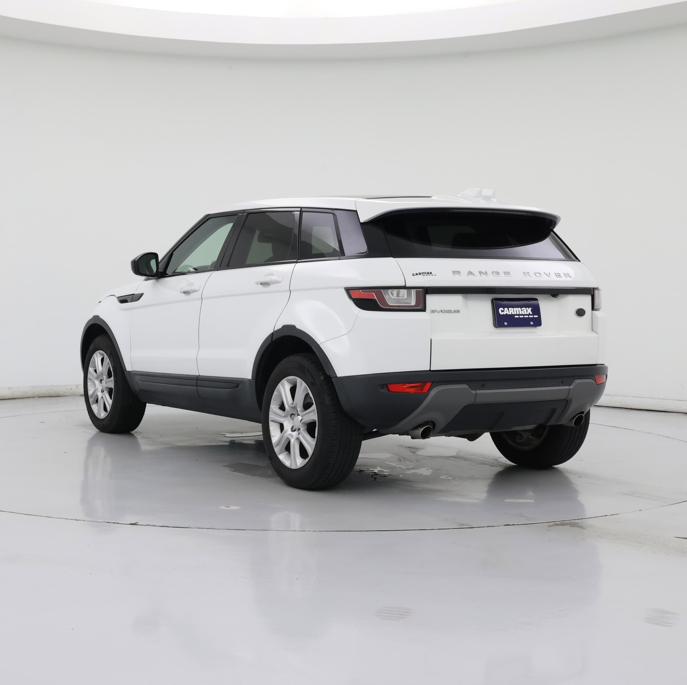 Thumbnail: 2018 Land Rover Range Rover Evoque - 2