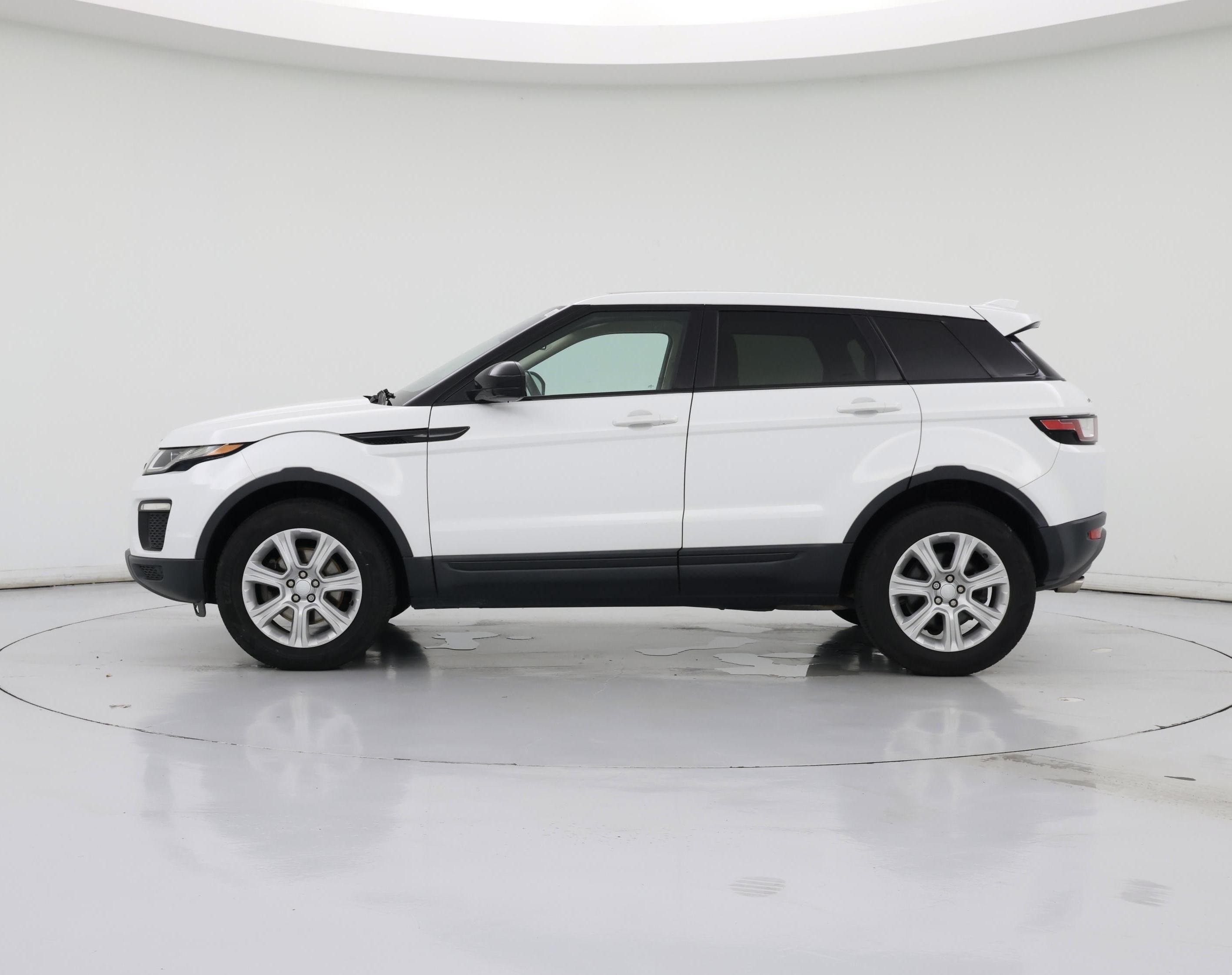 Thumbnail: 2018 Land Rover Range Rover Evoque - 3