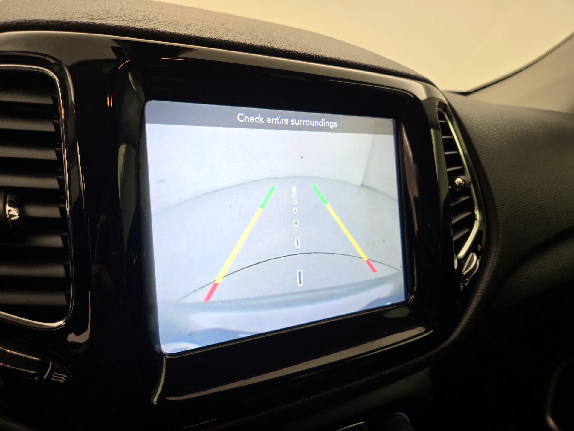 Thumbnail: 2019 Jeep Compass - 14