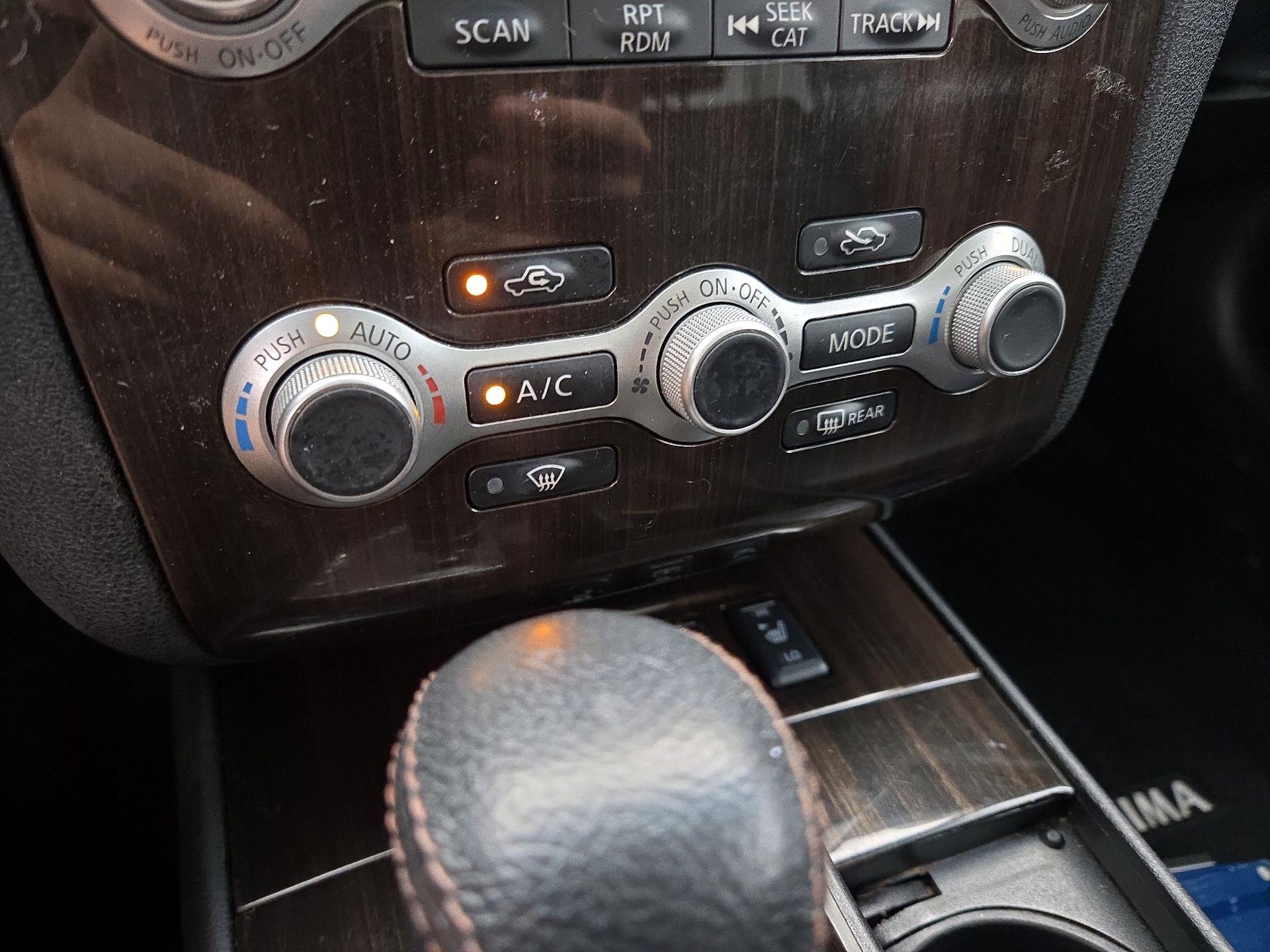 Thumbnail: 2013 Nissan Maxima - 16