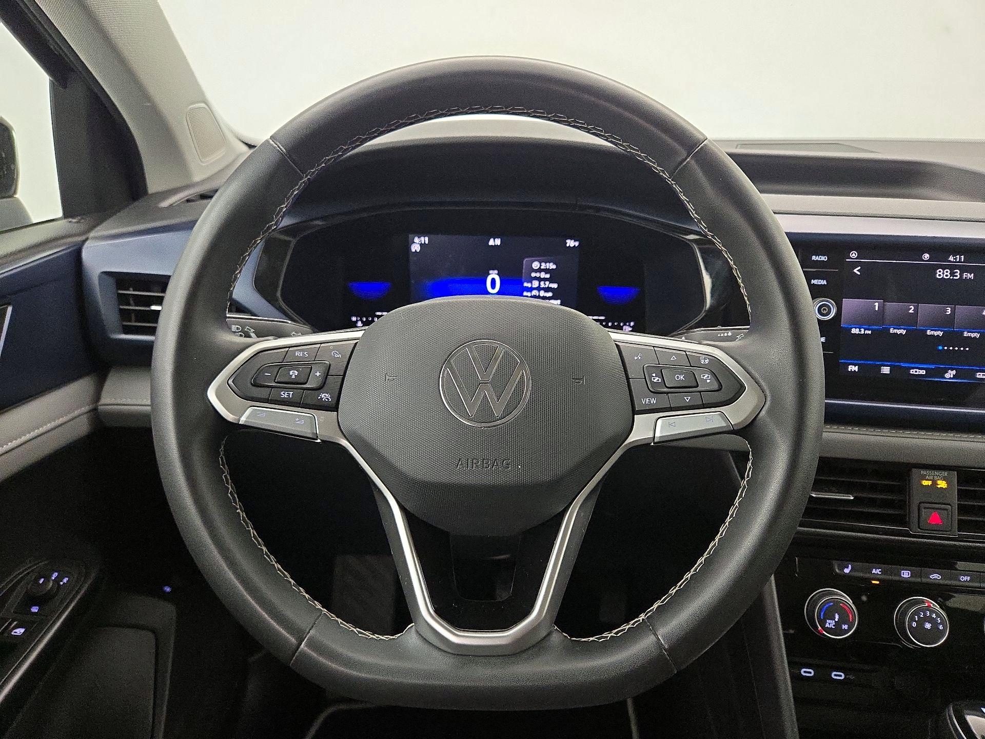 Thumbnail: 2023 Volkswagen Taos - 10