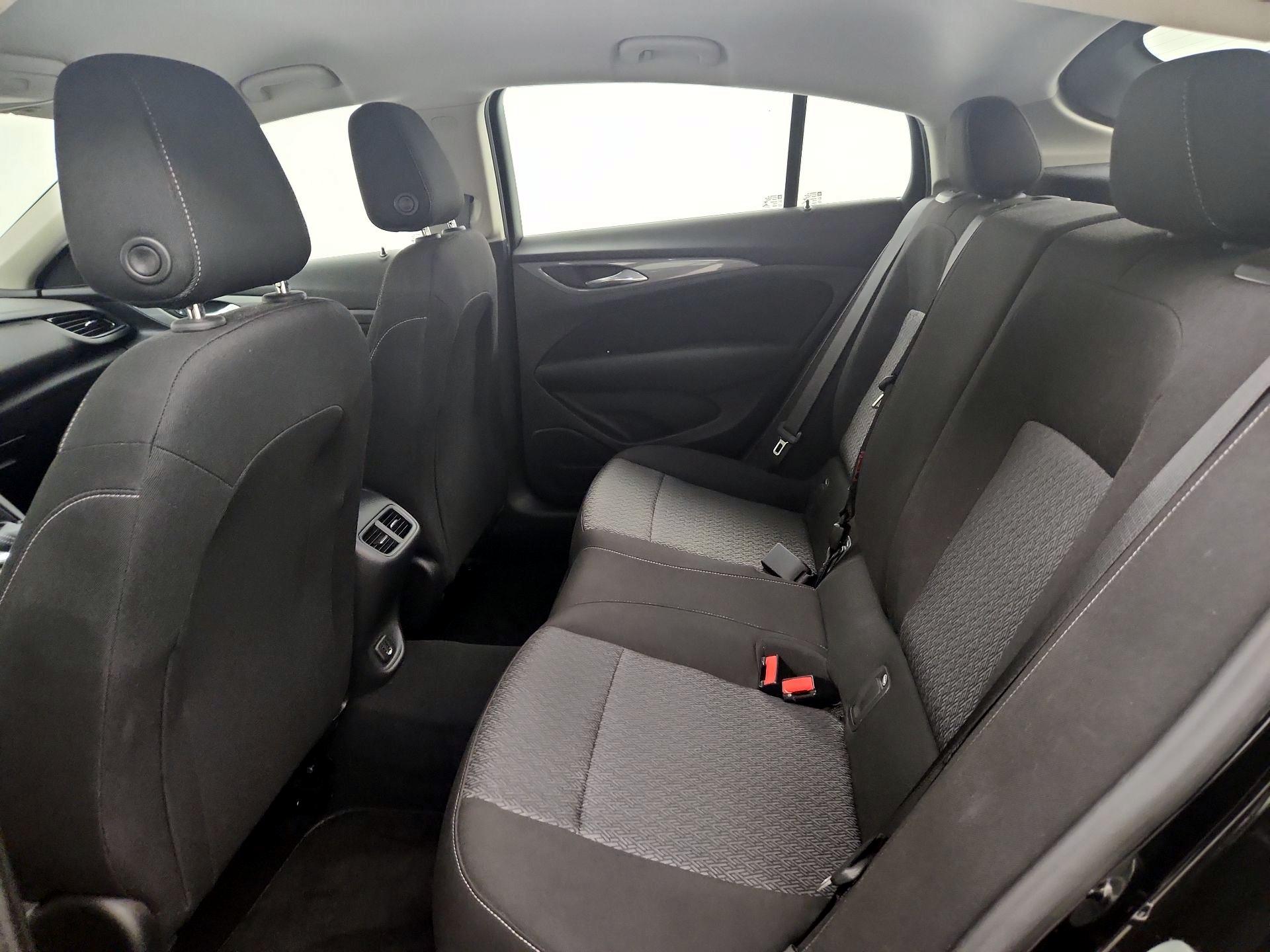 Thumbnail: 2019 Buick Regal - 19