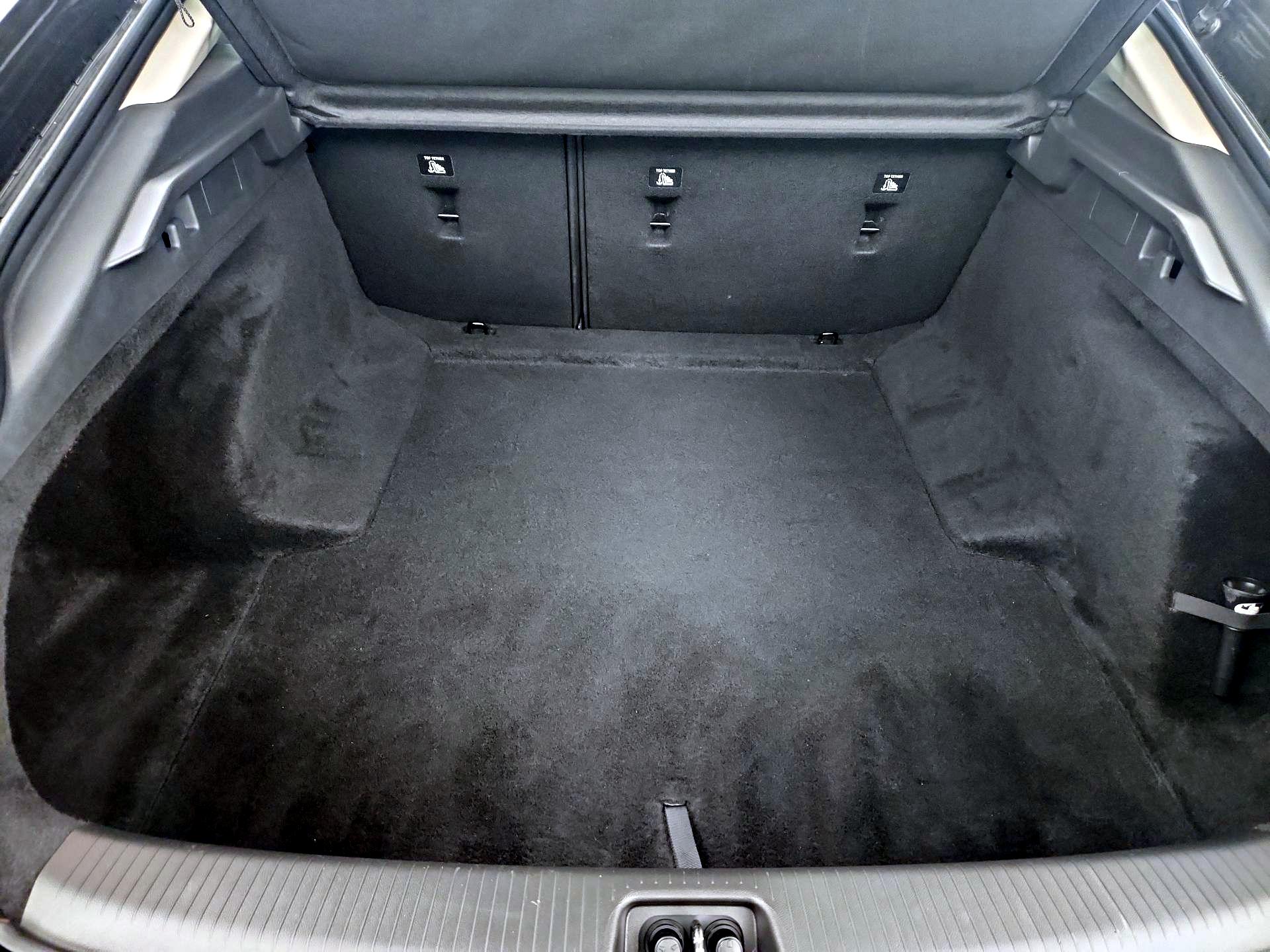 Thumbnail: 2019 Buick Regal - 20