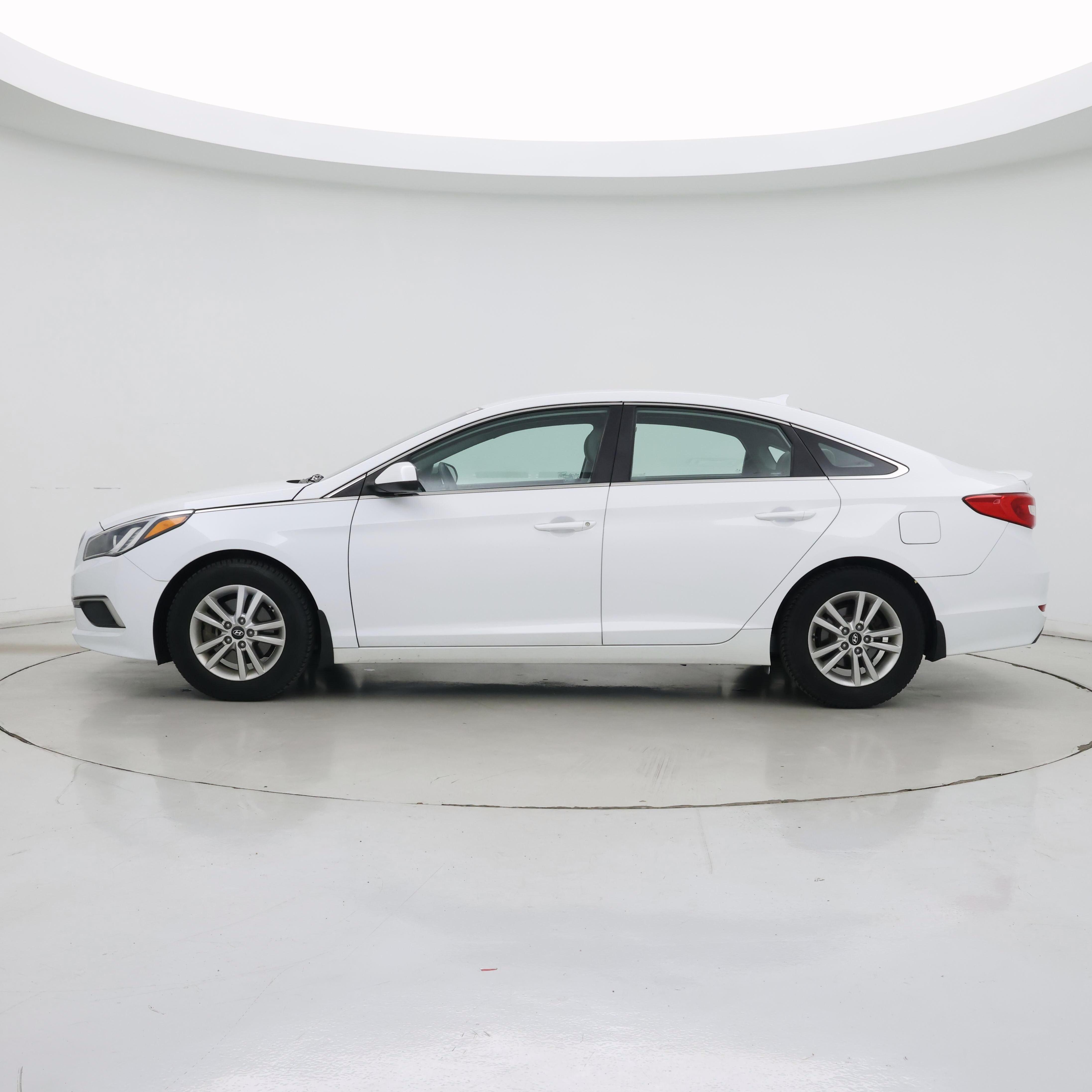 Thumbnail: 2017 Hyundai Sonata - 3