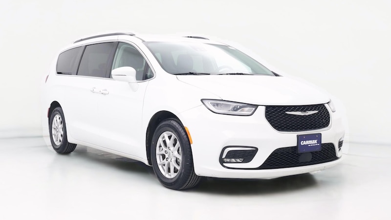 2022 Chrysler Pacifica Touring L Hero Image