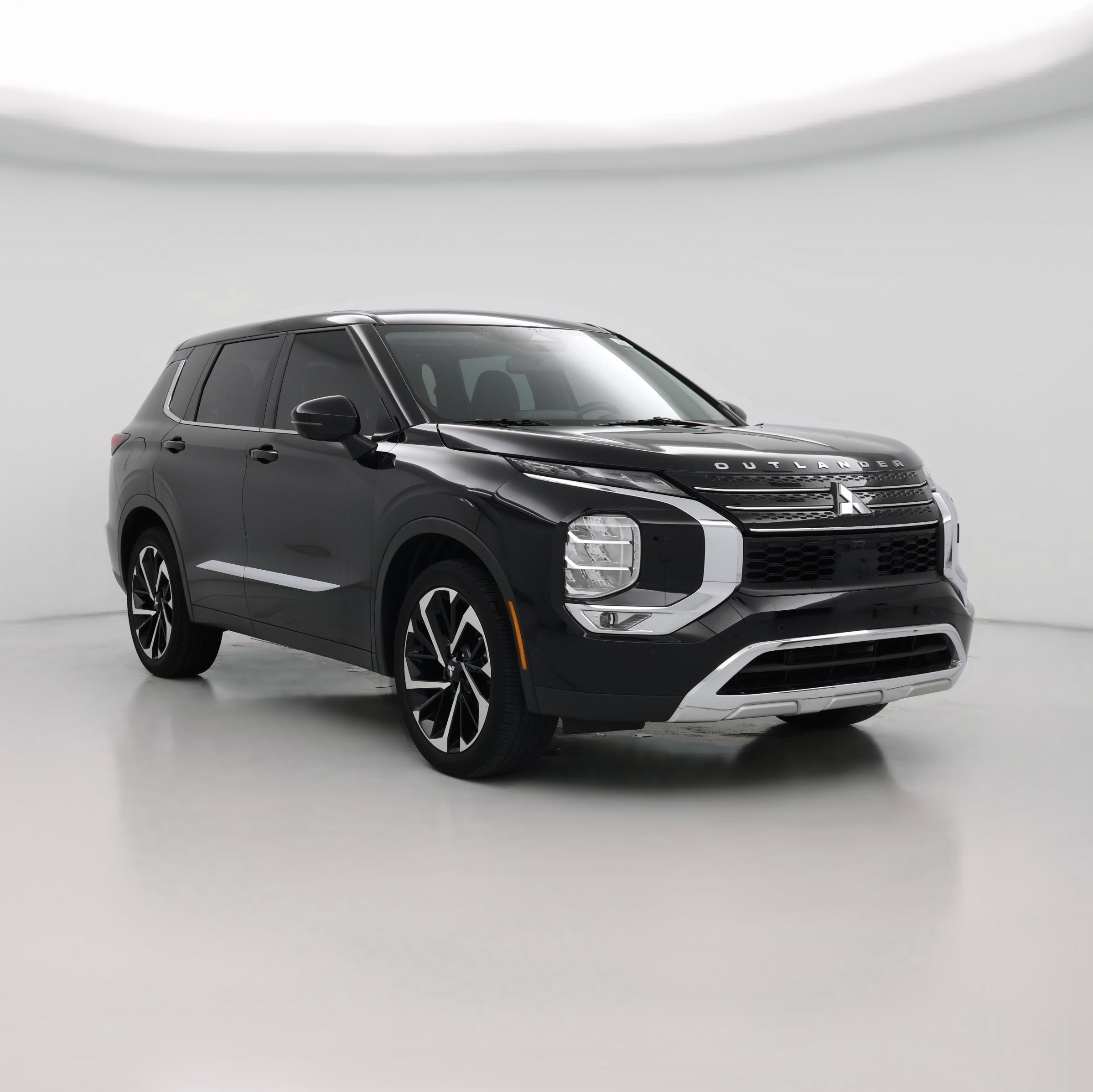 Thumbnail: 2022 Mitsubishi Outlander - 1