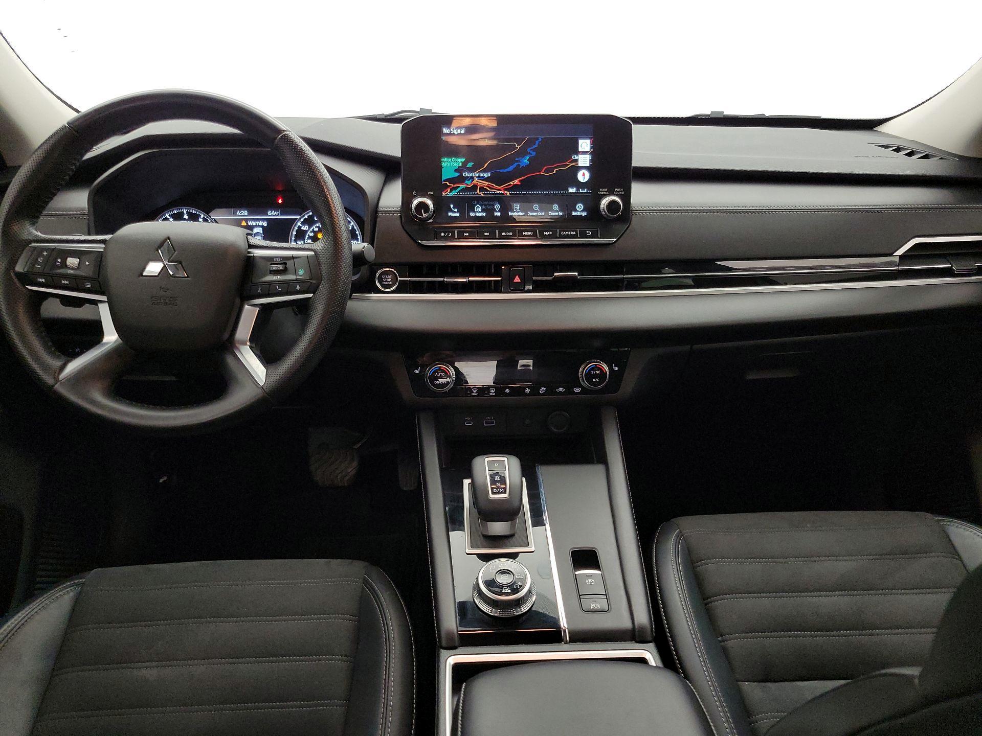 Thumbnail: 2022 Mitsubishi Outlander - 9