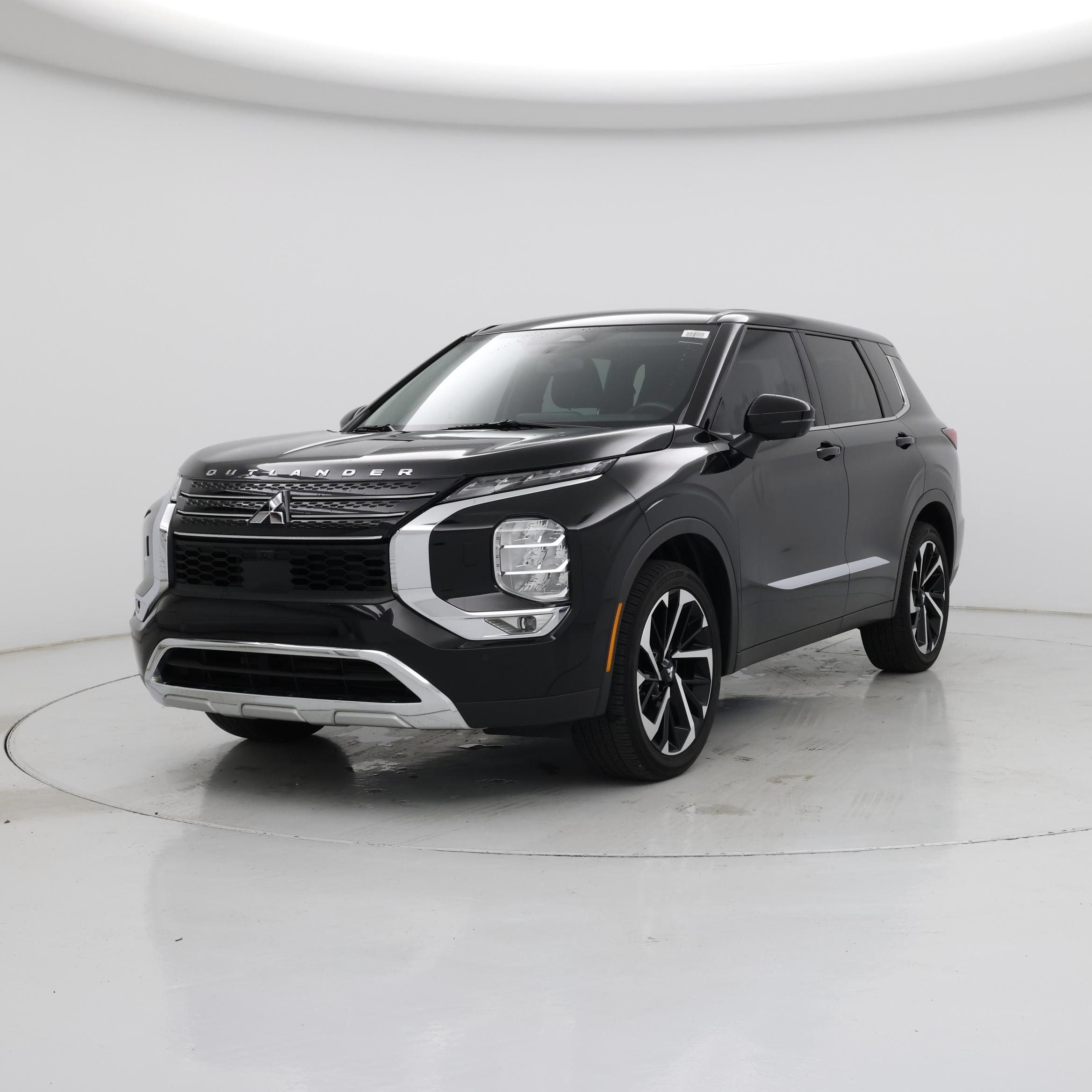 Thumbnail: 2022 Mitsubishi Outlander - 4