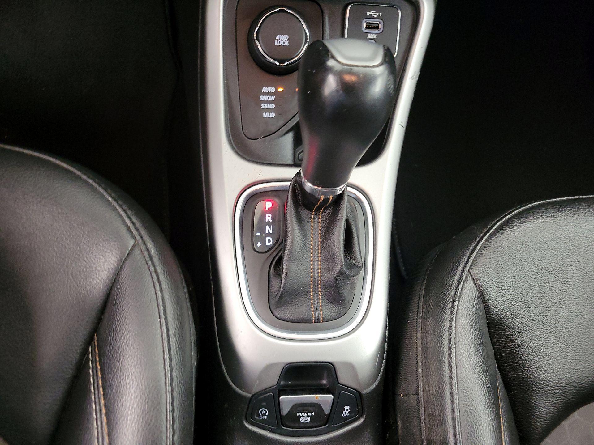 Thumbnail: 2020 Jeep Compass - 17