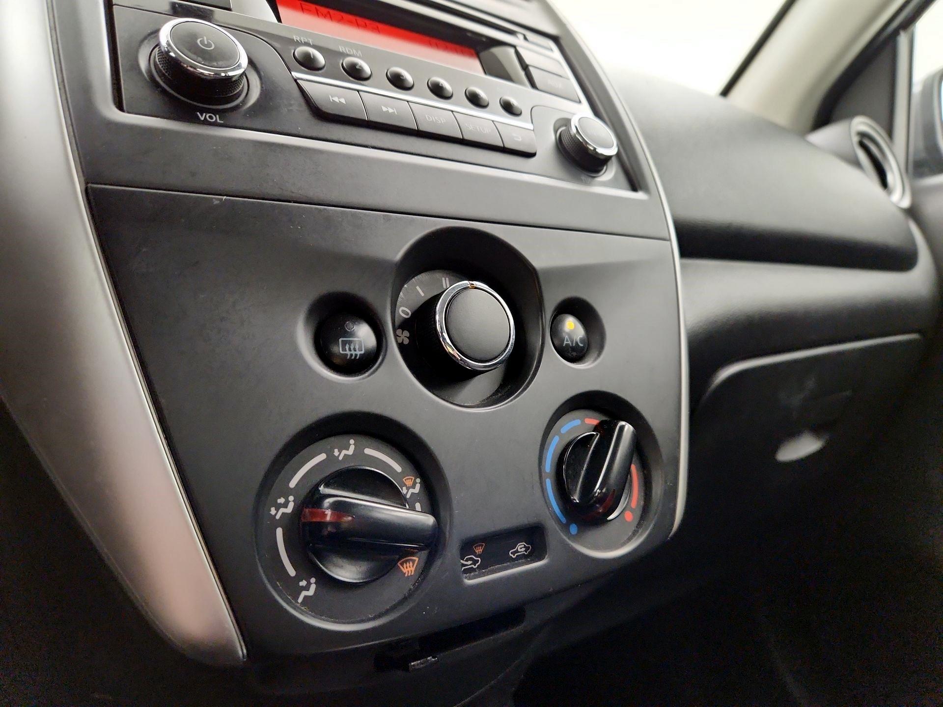 Thumbnail: 2018 Nissan Versa - 15