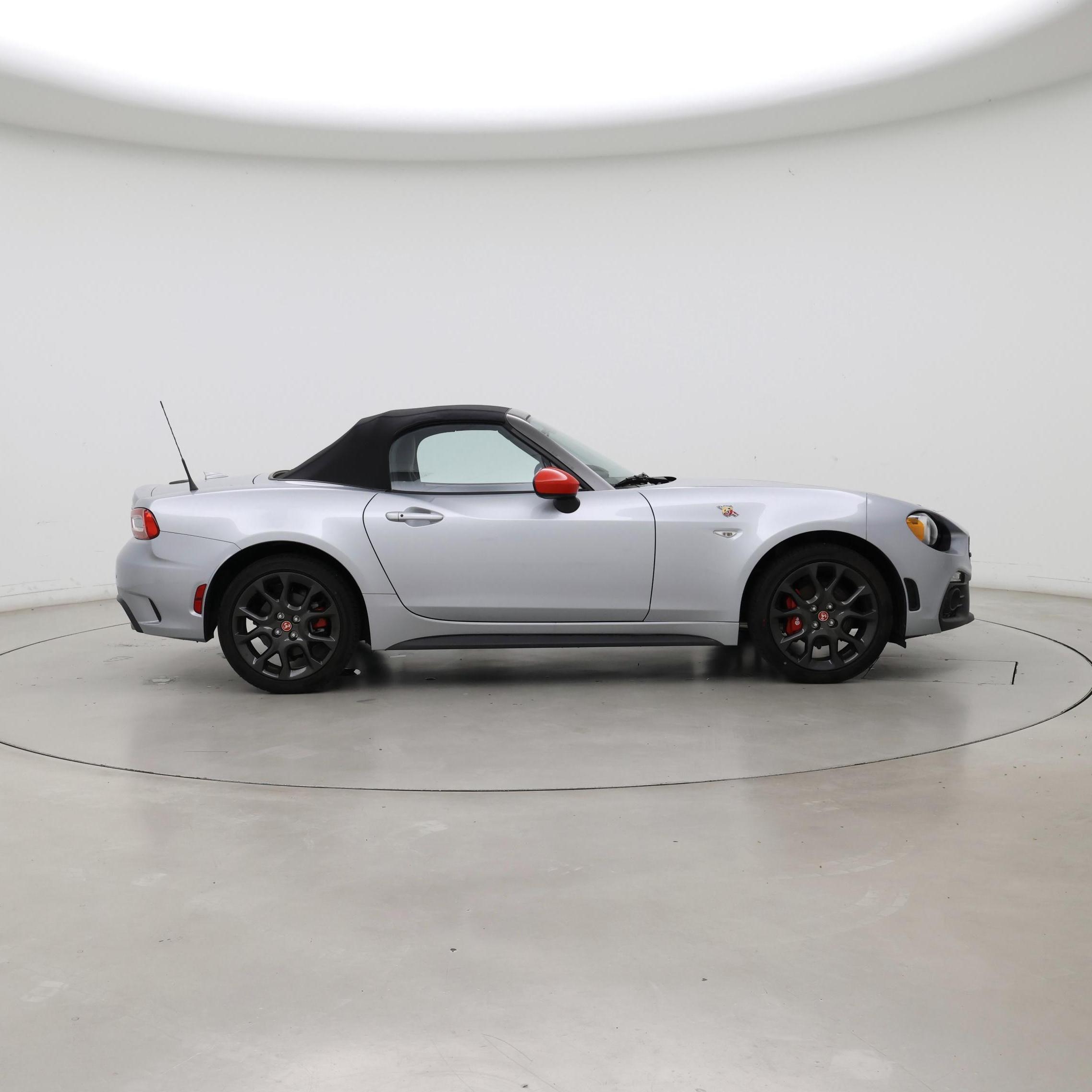 Thumbnail: 2020 Fiat 124 Spider - 7