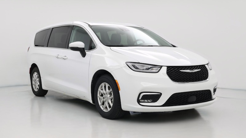 2023 Chrysler Pacifica Touring L Hero Image
