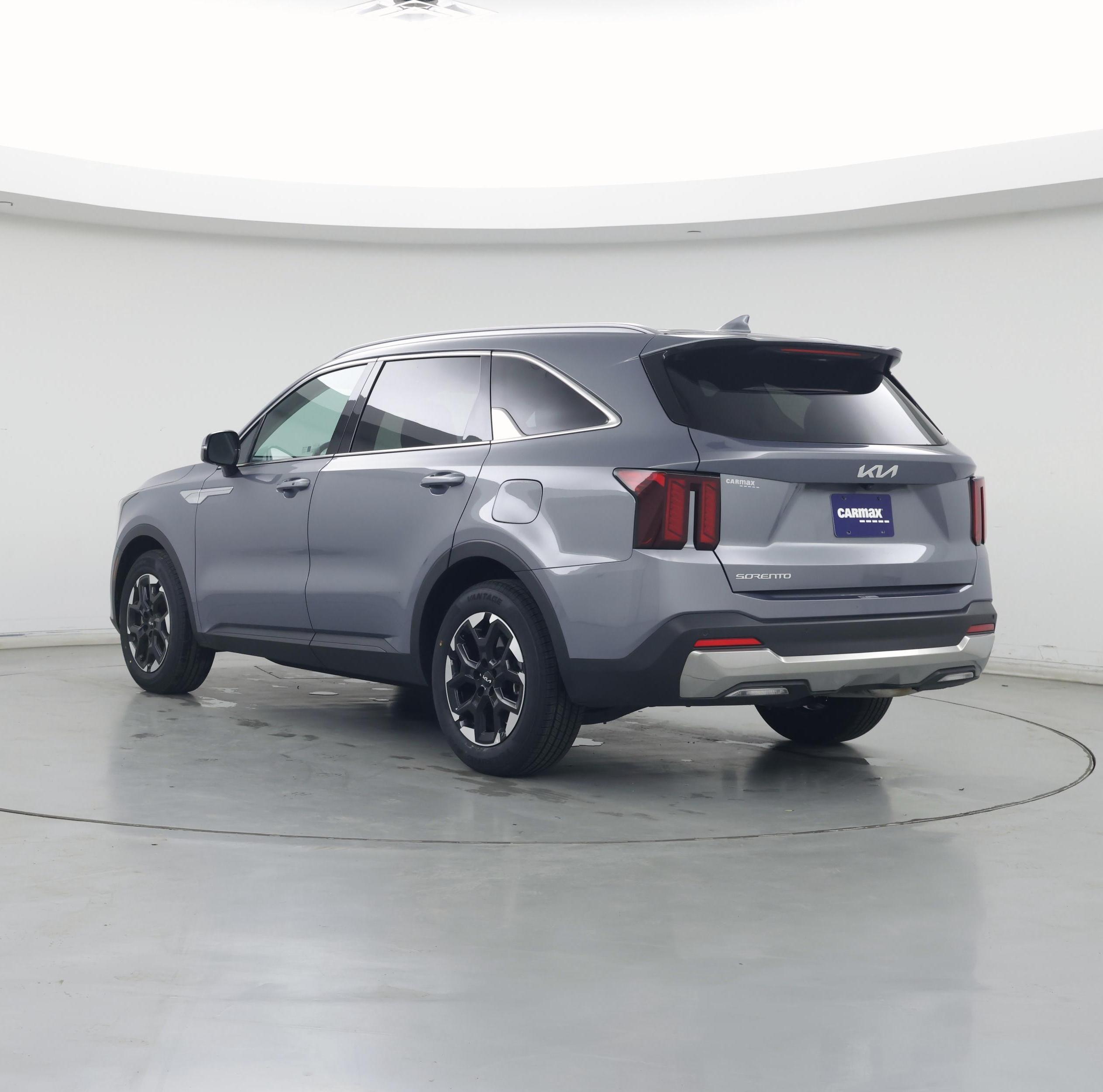 Thumbnail: 2024 Kia Sorento - 2