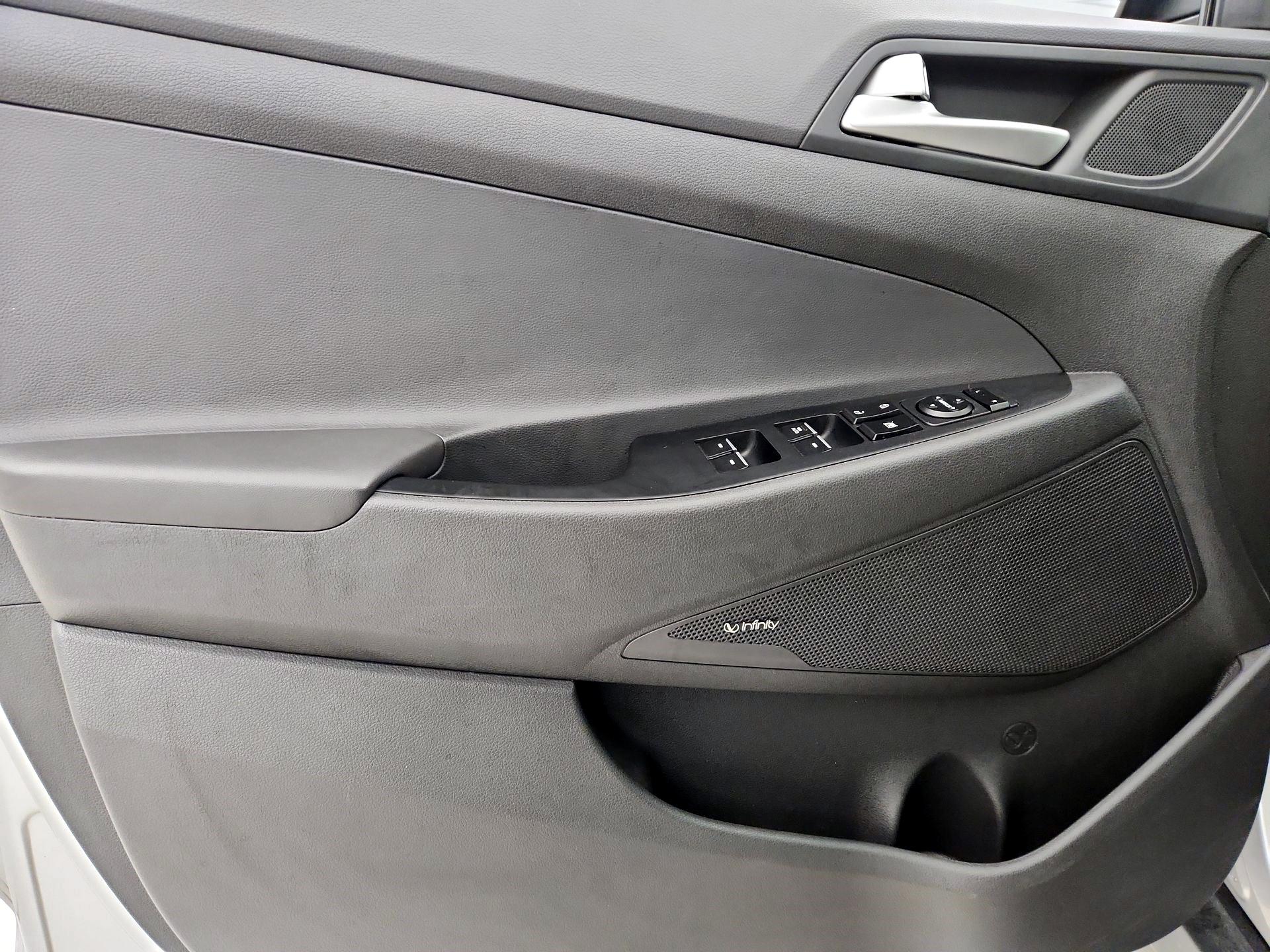 Thumbnail: 2021 Hyundai Tucson - 12