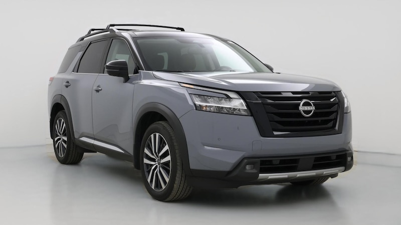 2022 Nissan Pathfinder Platinum Hero Image