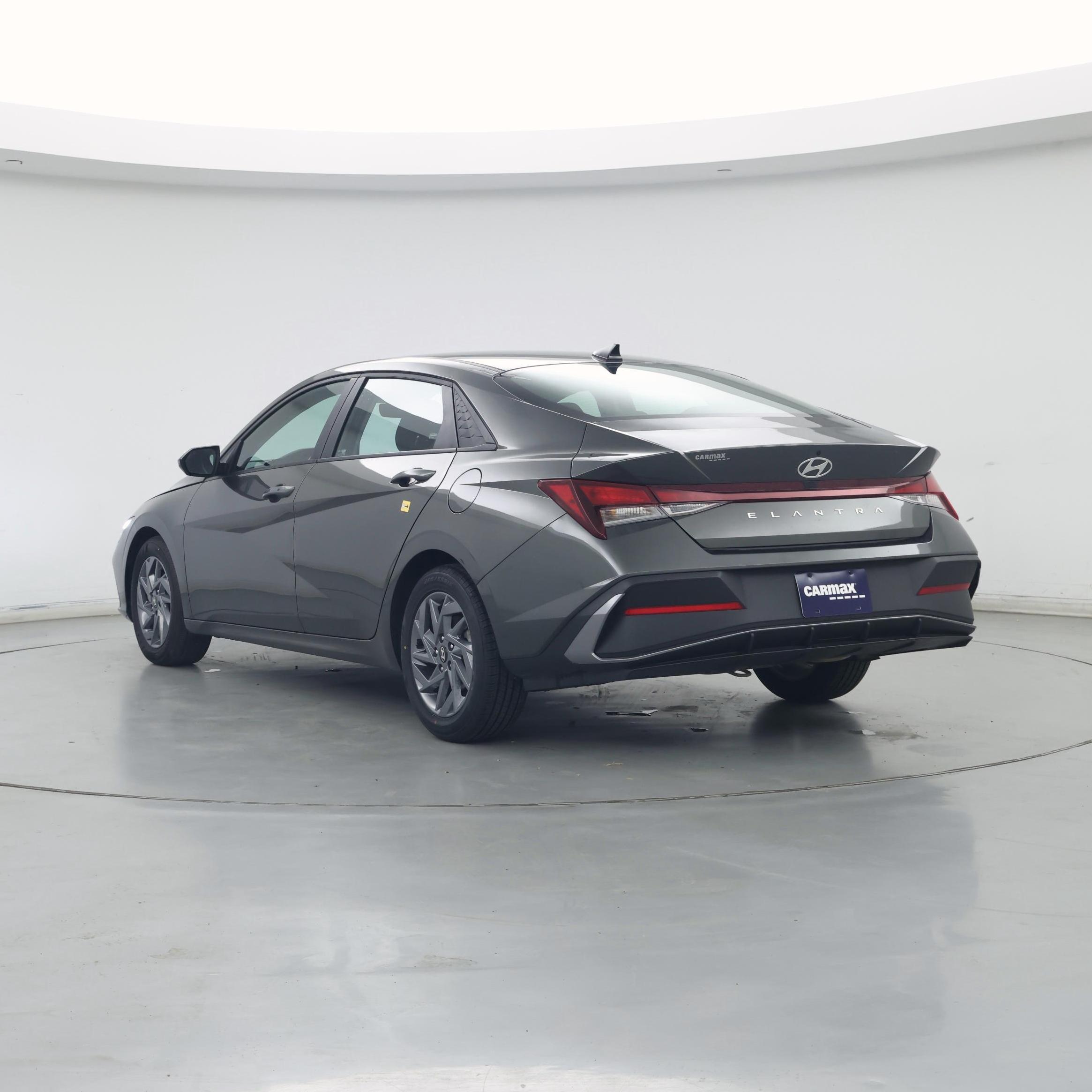 Thumbnail: 2024 Hyundai Elantra - 2